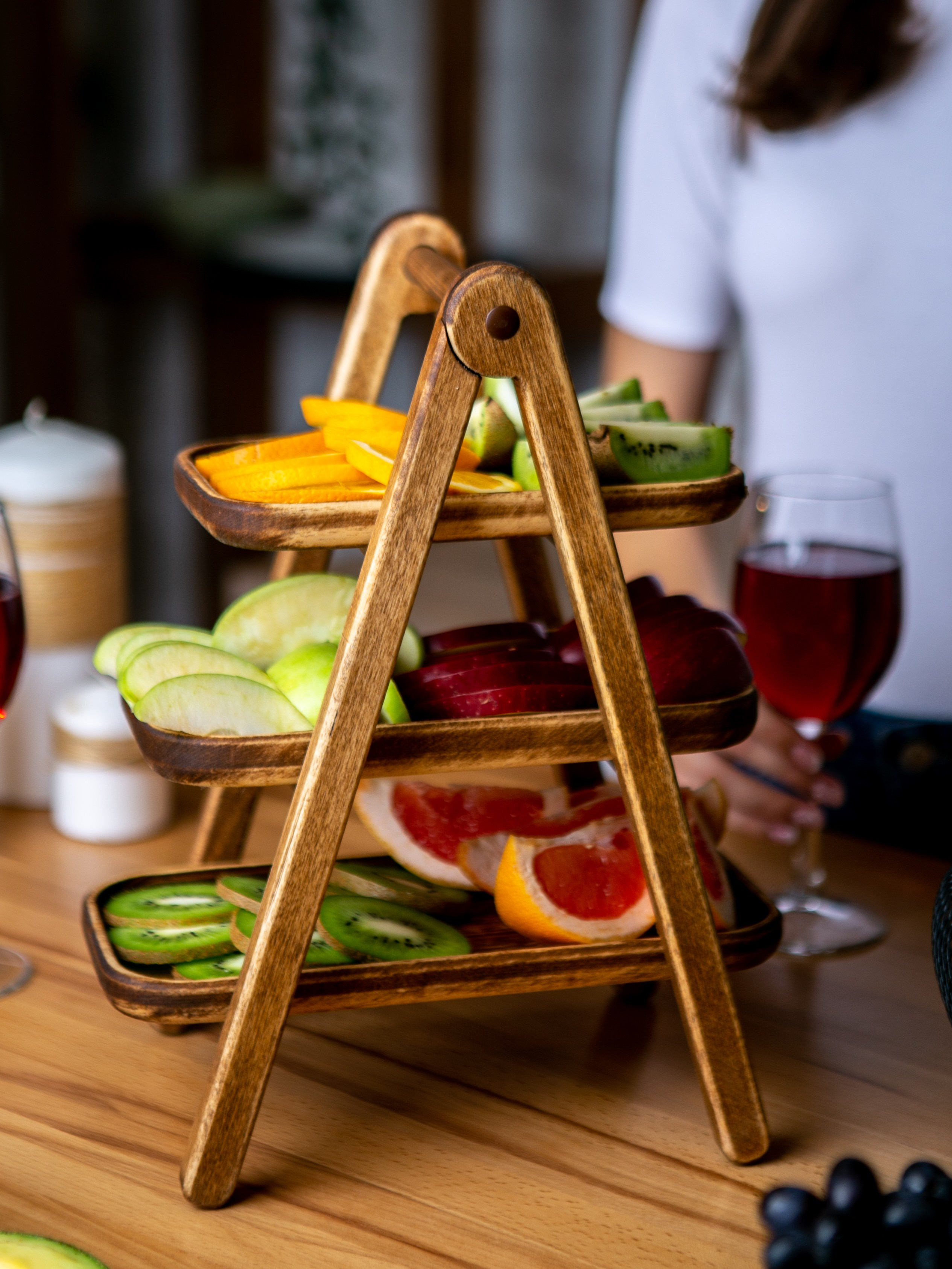 Подносы и этажерки. Контент фотограф, съемка для маркетплейсов, фуд съемка и репортажи в Новосибирске Ралия Галеева