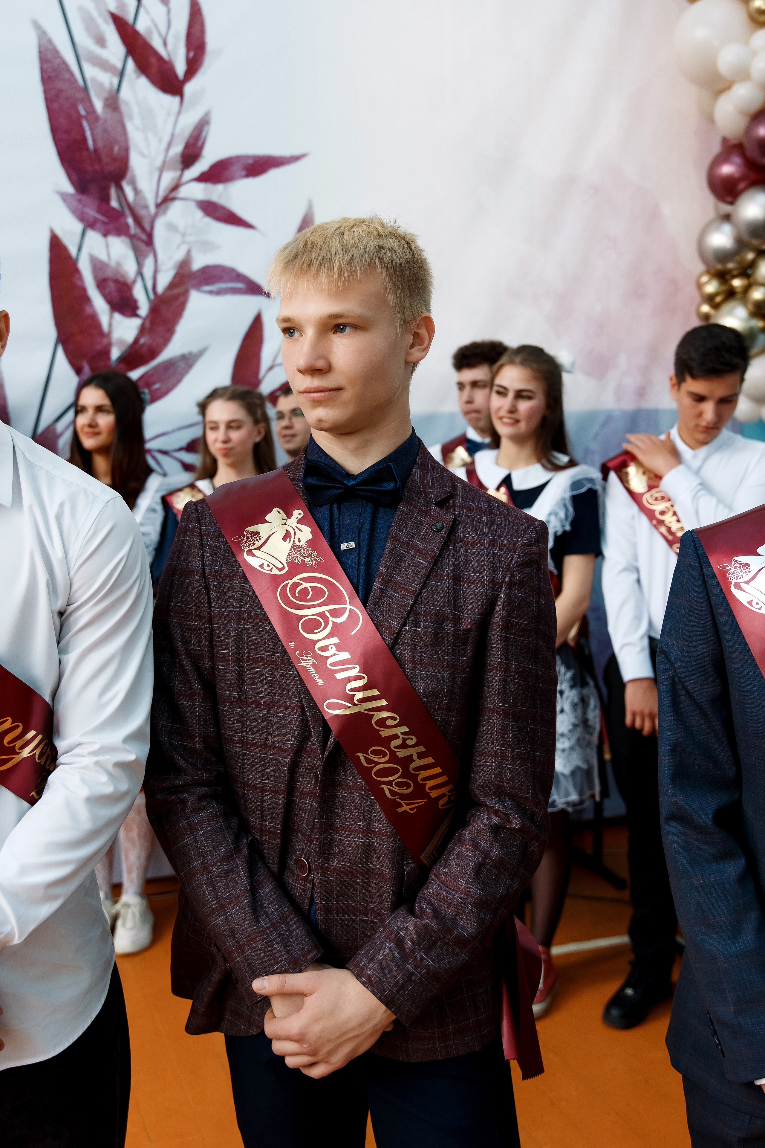 11 класс Последний звонок. Фотограф Любовь Корниенко, Примоский край