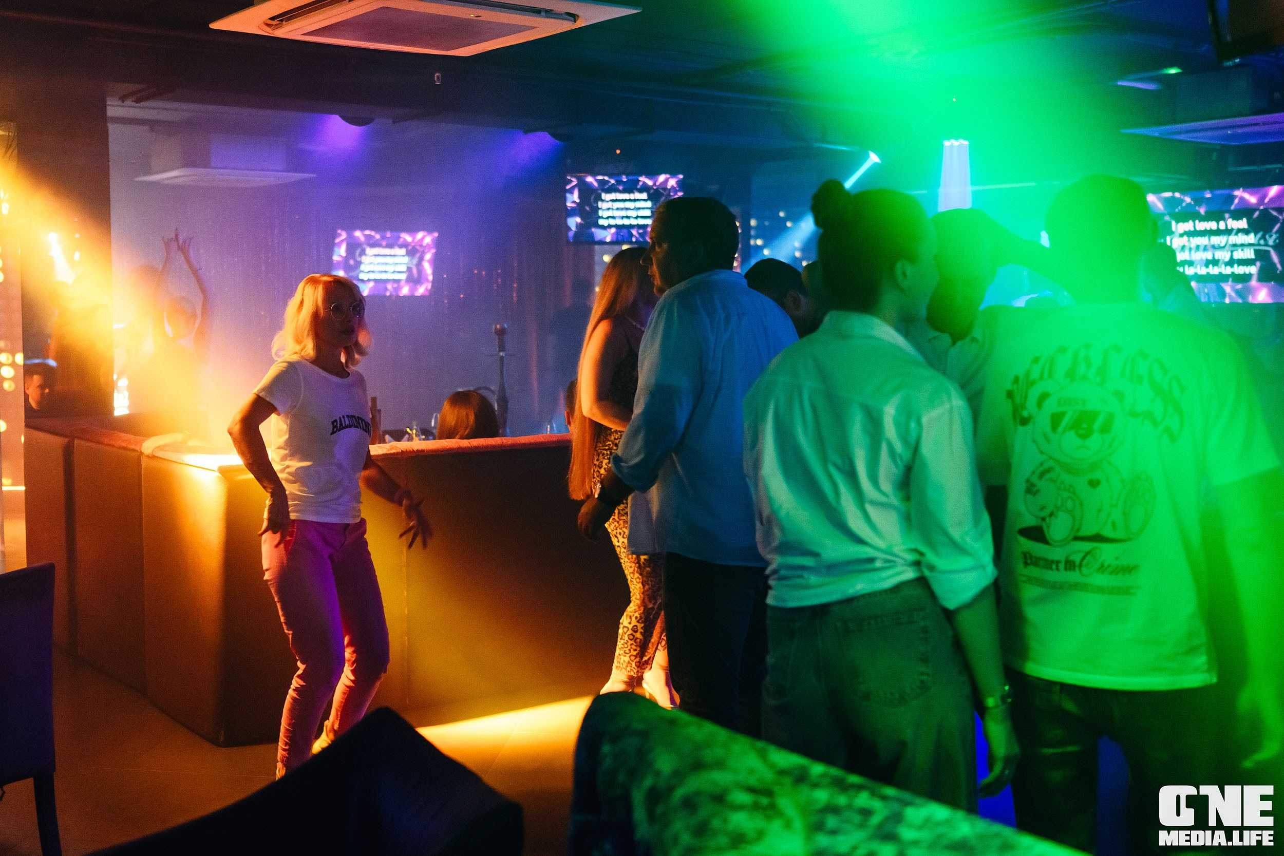 Фоторепортаж из караоке-клуба Эйфория. One Media Life: фоторепортажи, фотоотчеты с мероприятий и заведений