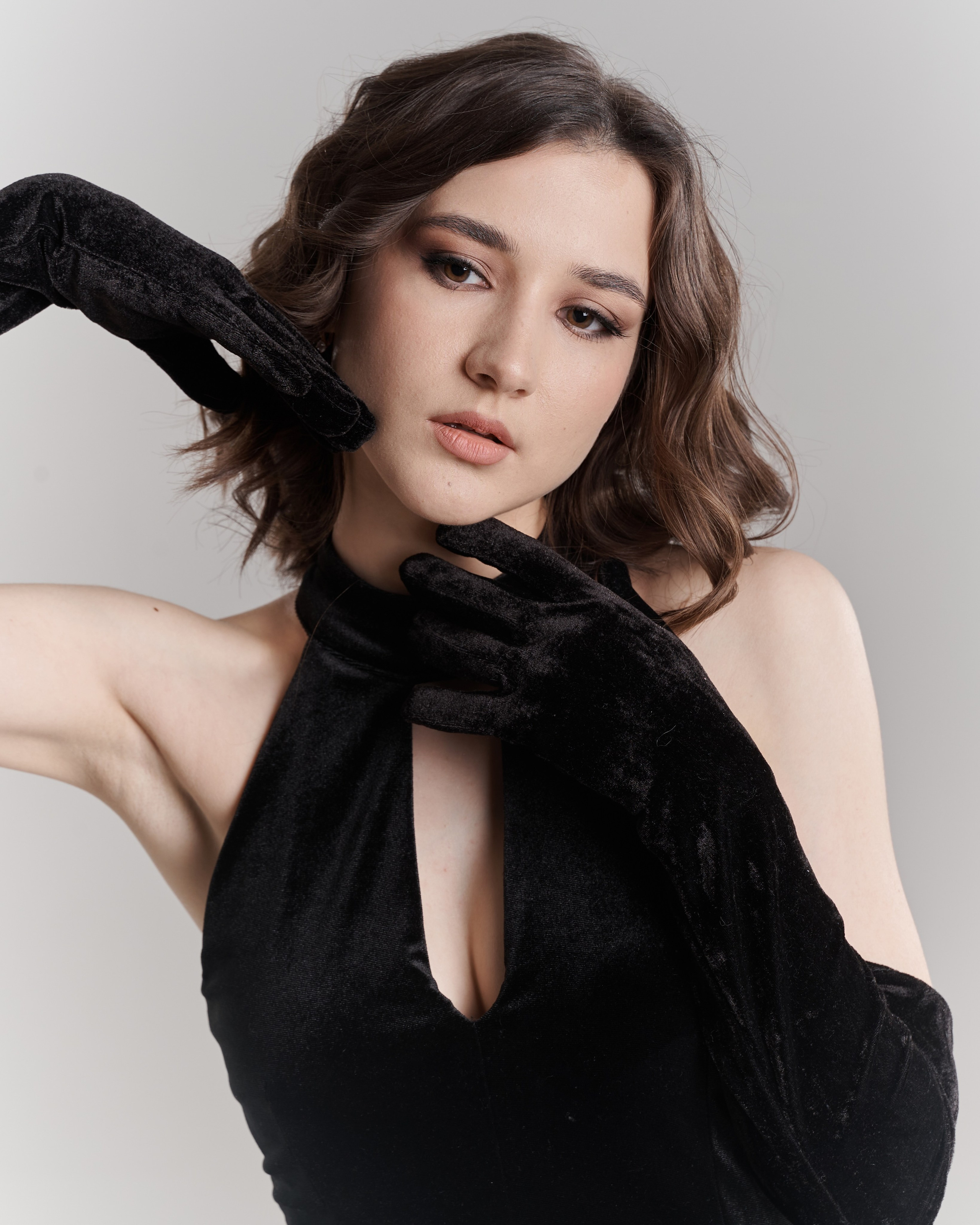 Индивидуальная женская фотосессия с искусственным светом