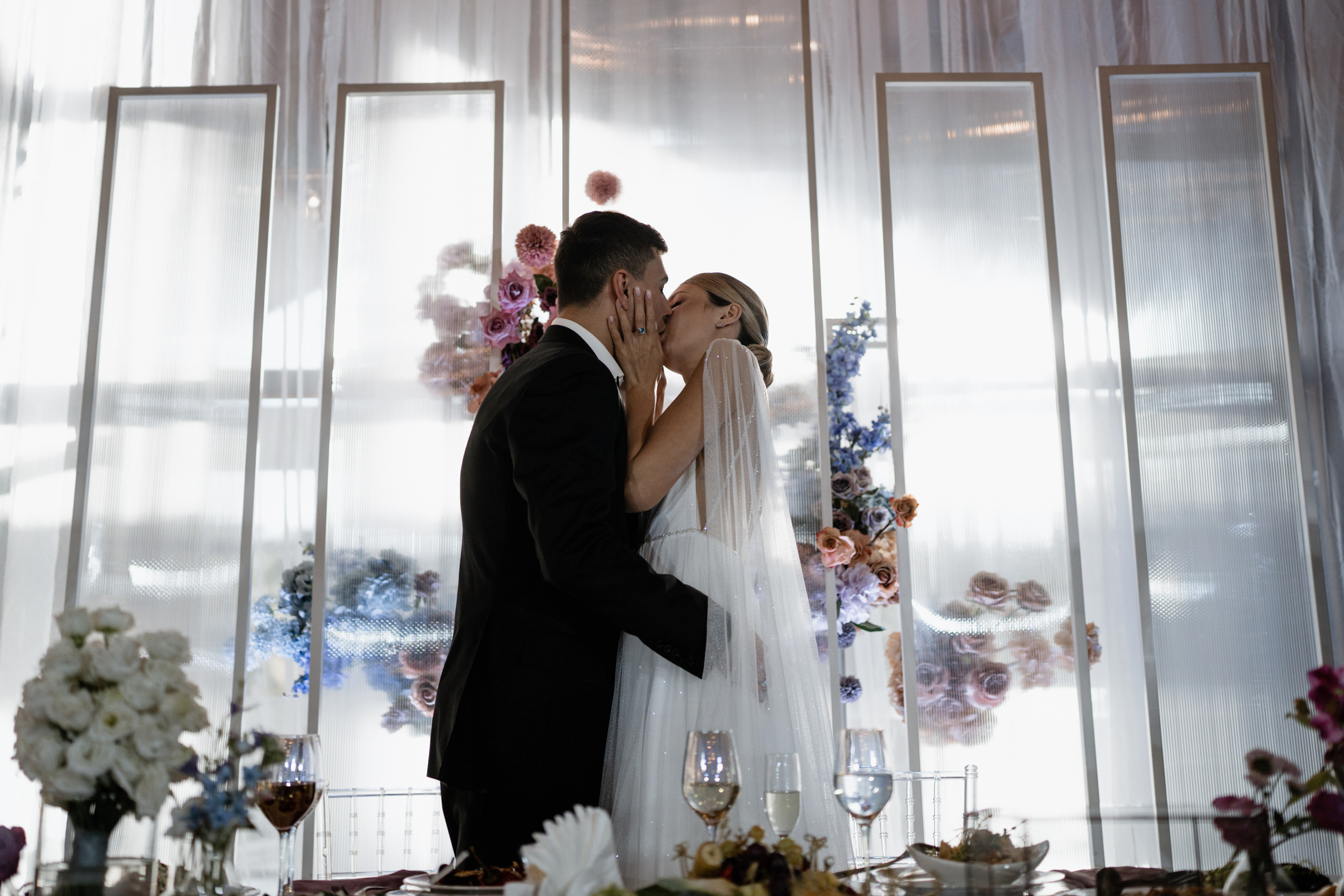 Лед и нежность. Свадьба хоккеиста и его возлюбленной. VENSKAYA WEDDING & EVENT PLANNER