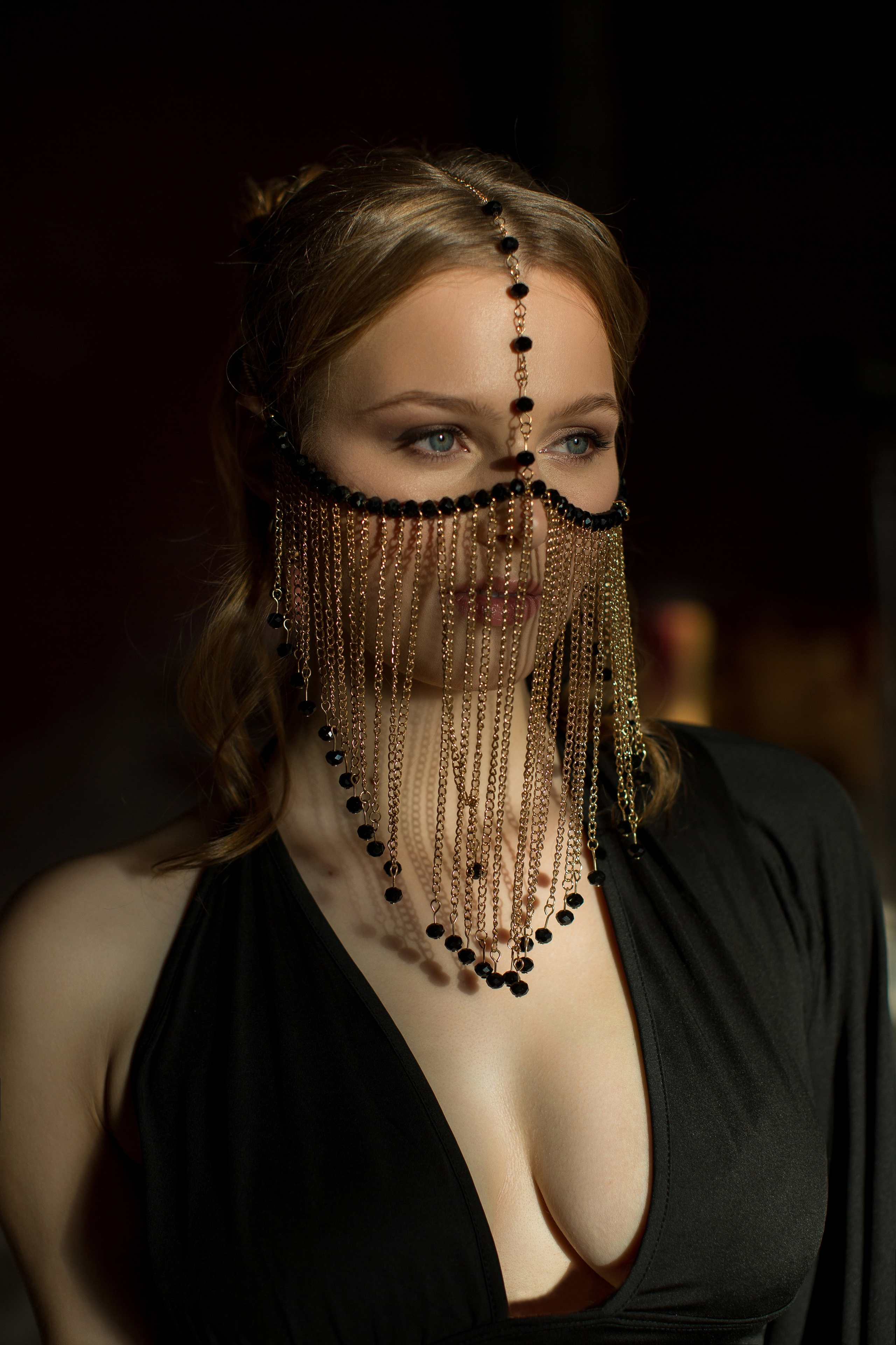 Женский портрет. Женский фотограф в Санкт-Петербурге и Москве — видеосъемка клипы рилс мобильная съемка фотосессия в студии портрет фотосъемка фотопрогулка