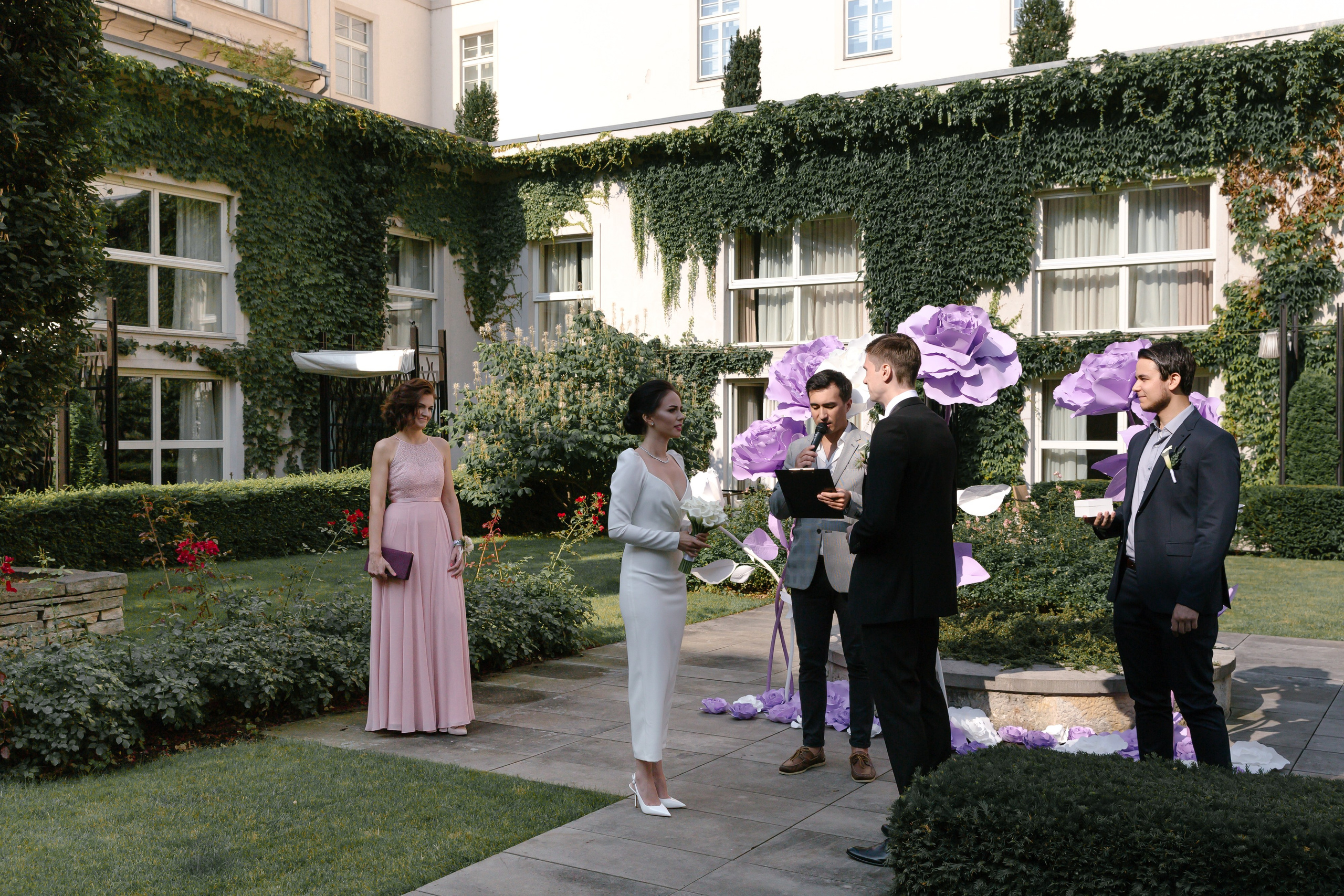 Alex & Julia. Wedding Photographer