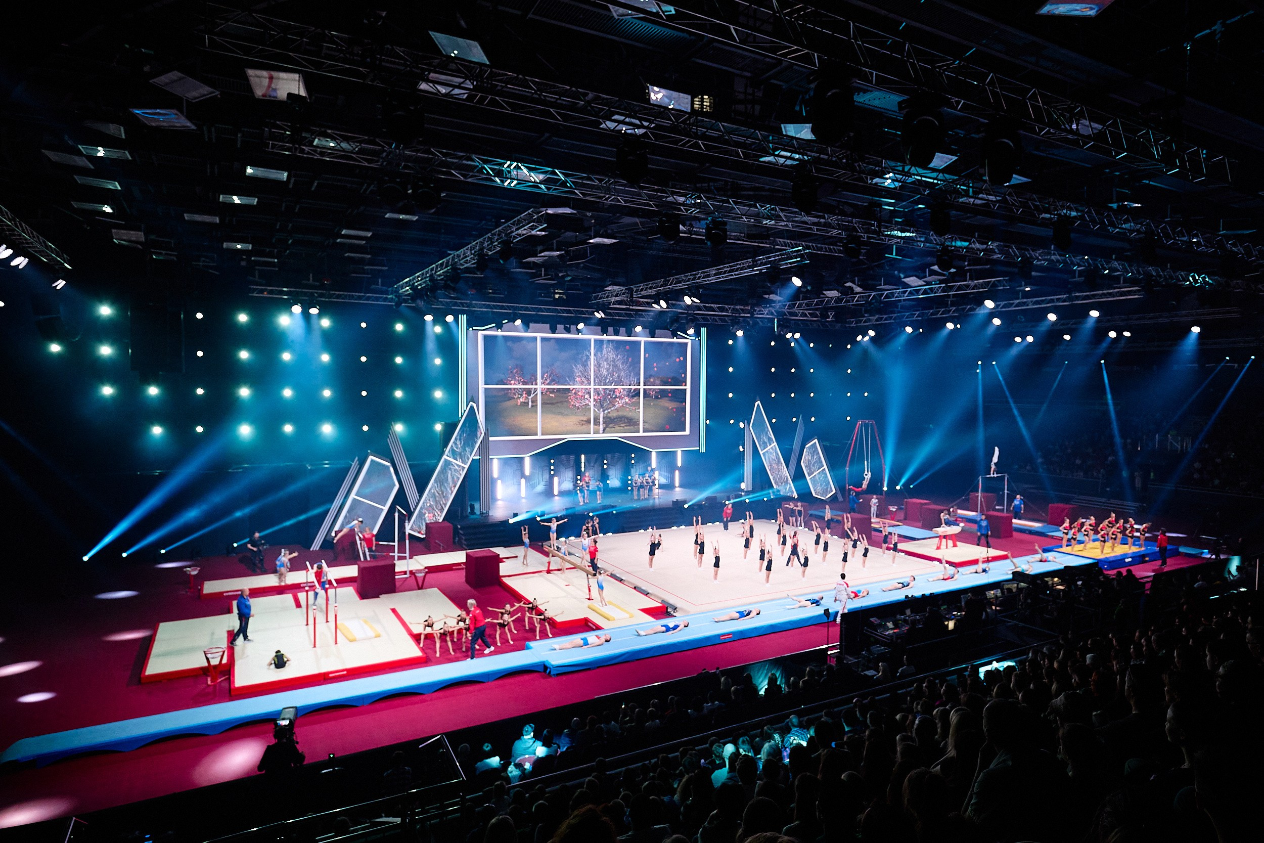 Шоу Светланы Хоркиной «Восхождение». Алексей Соколов. Фотограф. Санкт-Петербург