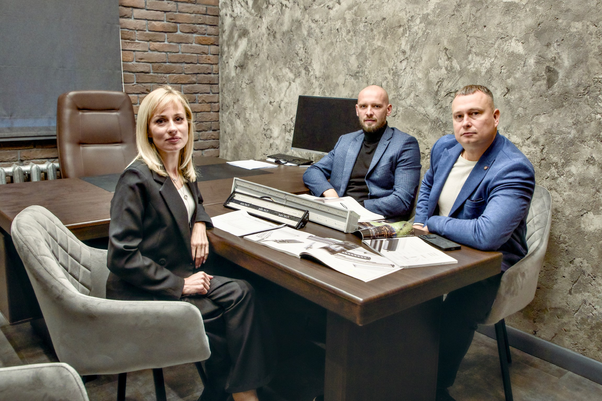 Фотосъёмка в офисе и на производстве. Школьные выпускные альбомы в Москве Марина Николаева