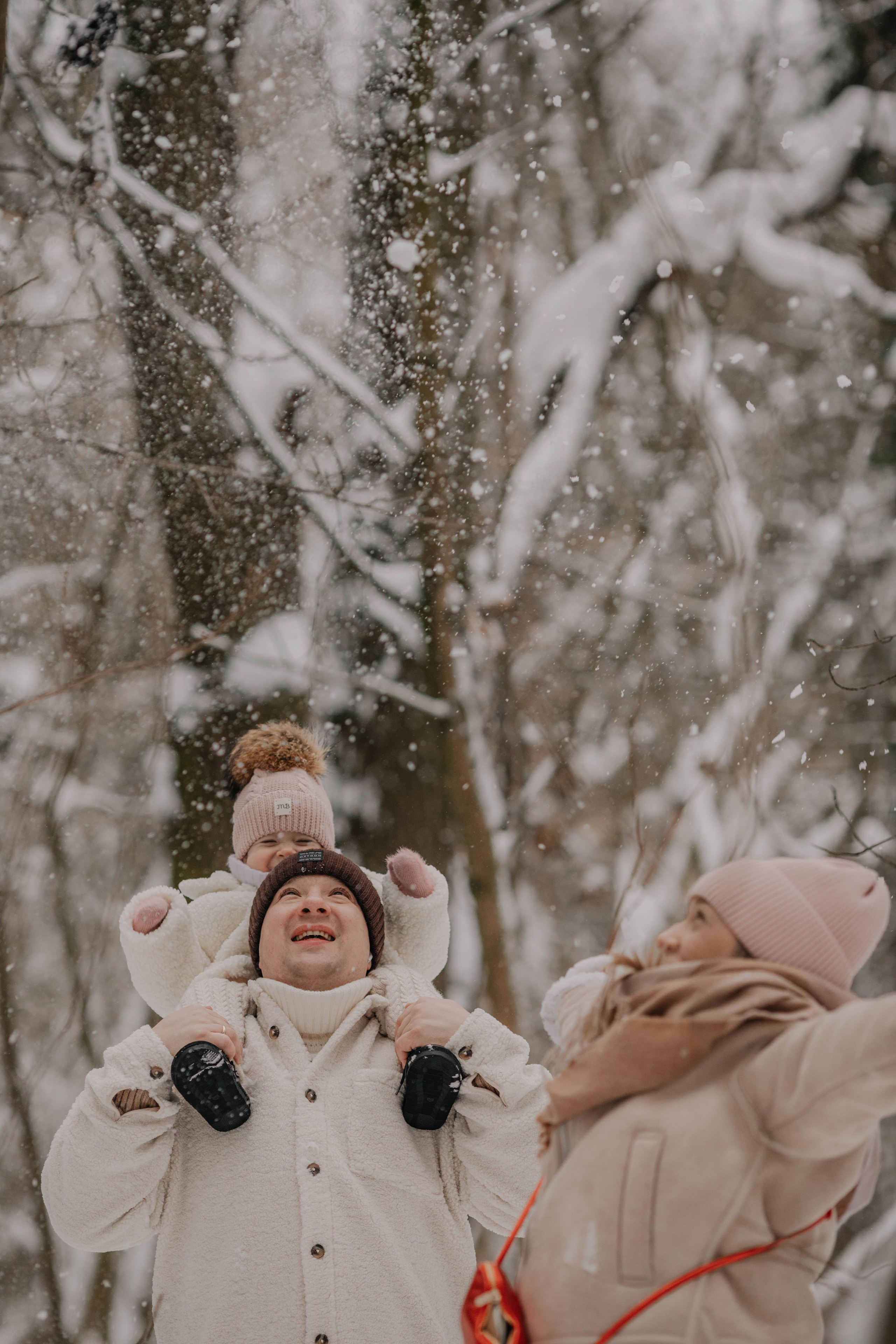 Лиля и семья Зимняя прогулка в лесу. Семейный и свадебный фотограф Видное Москва Екатерина Пятова