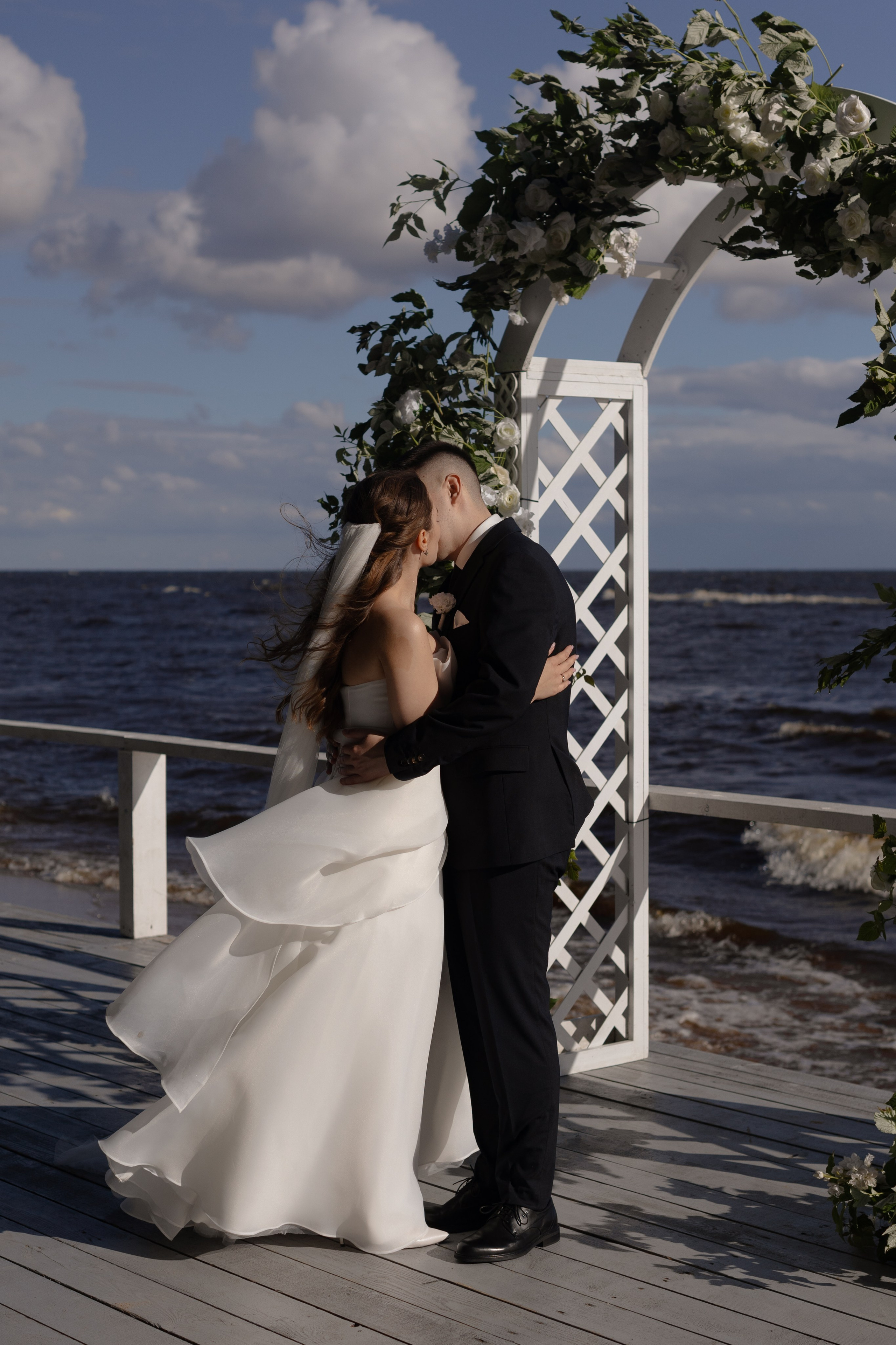 Виталий и Полина: свадьба загородом, где дождь не помеха. @dariazphoto свадебный фотограф