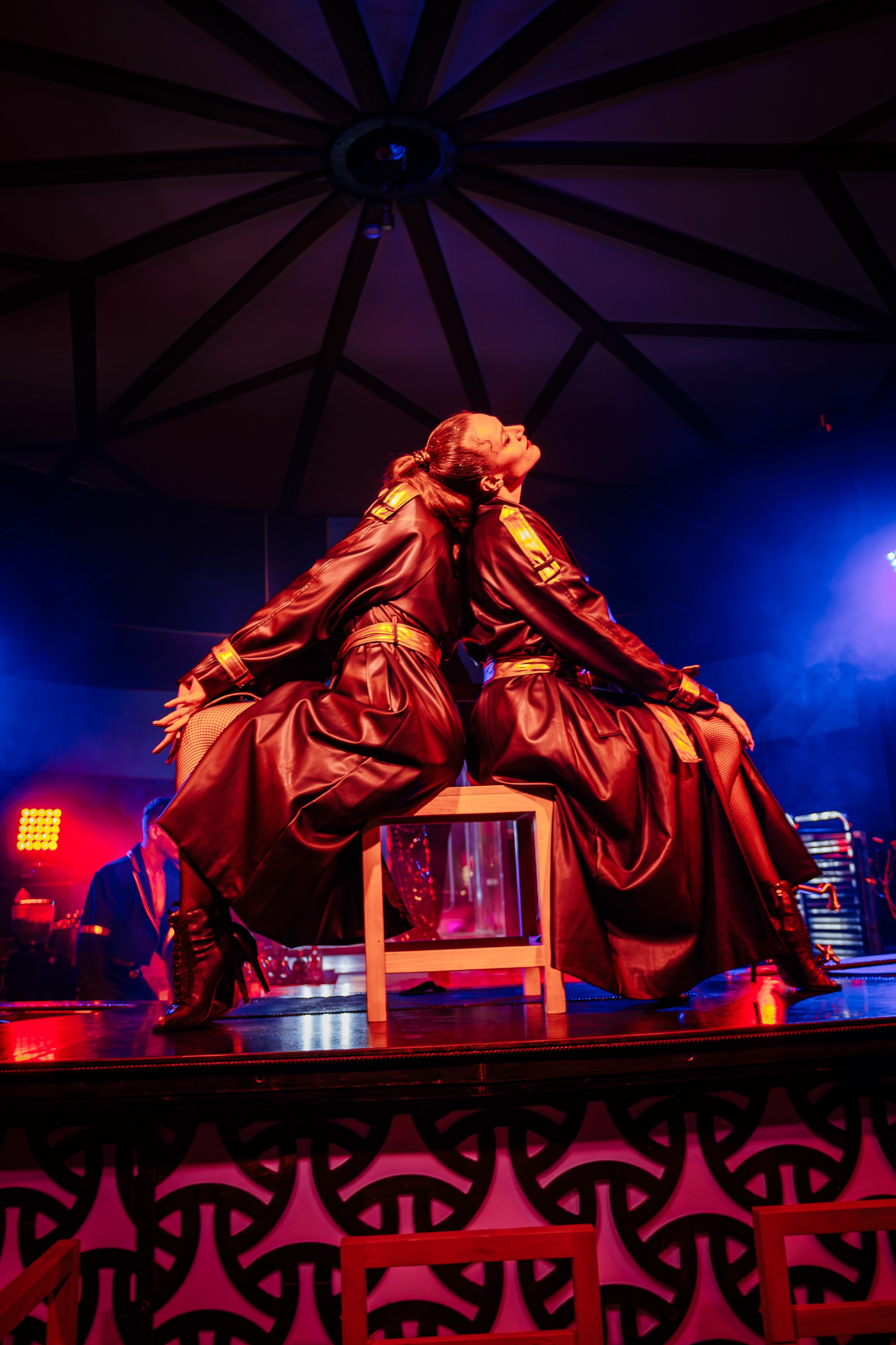 PTIZZA SHOW. Gold & Black in Ptizza Bar_Ялта_6.07.2025. Аминов Руслан | Фотограф