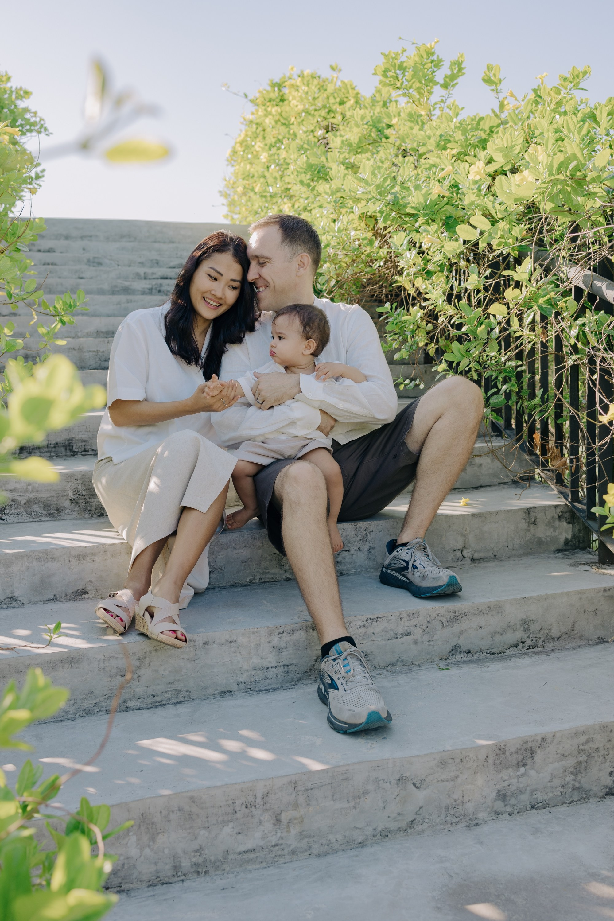 Family photoshoot in Bangkok. Fedor Lemeshko — Destination Wedding and Family Lifestyle photographer