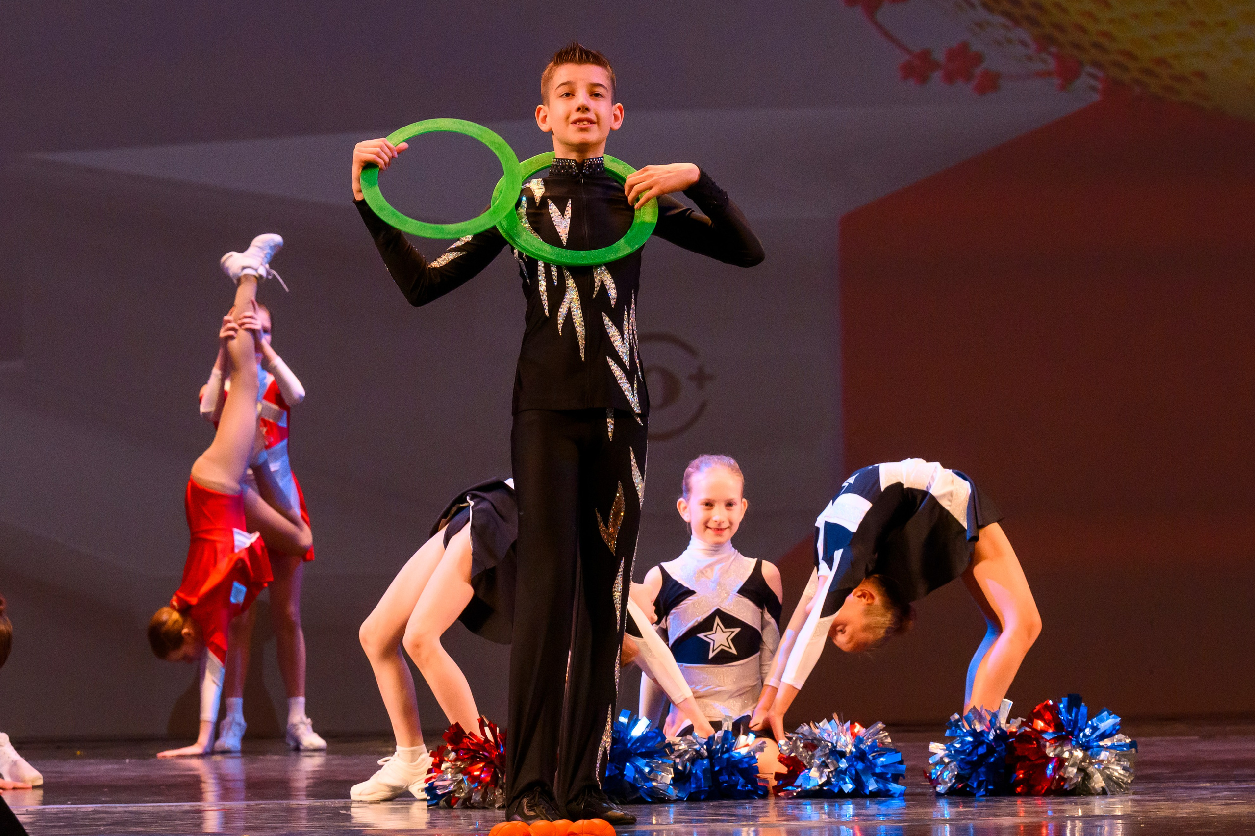 23 апреля, часть 2, БКЗ Октябрьский, г. Санкт-Петербург. Золотое яблочко