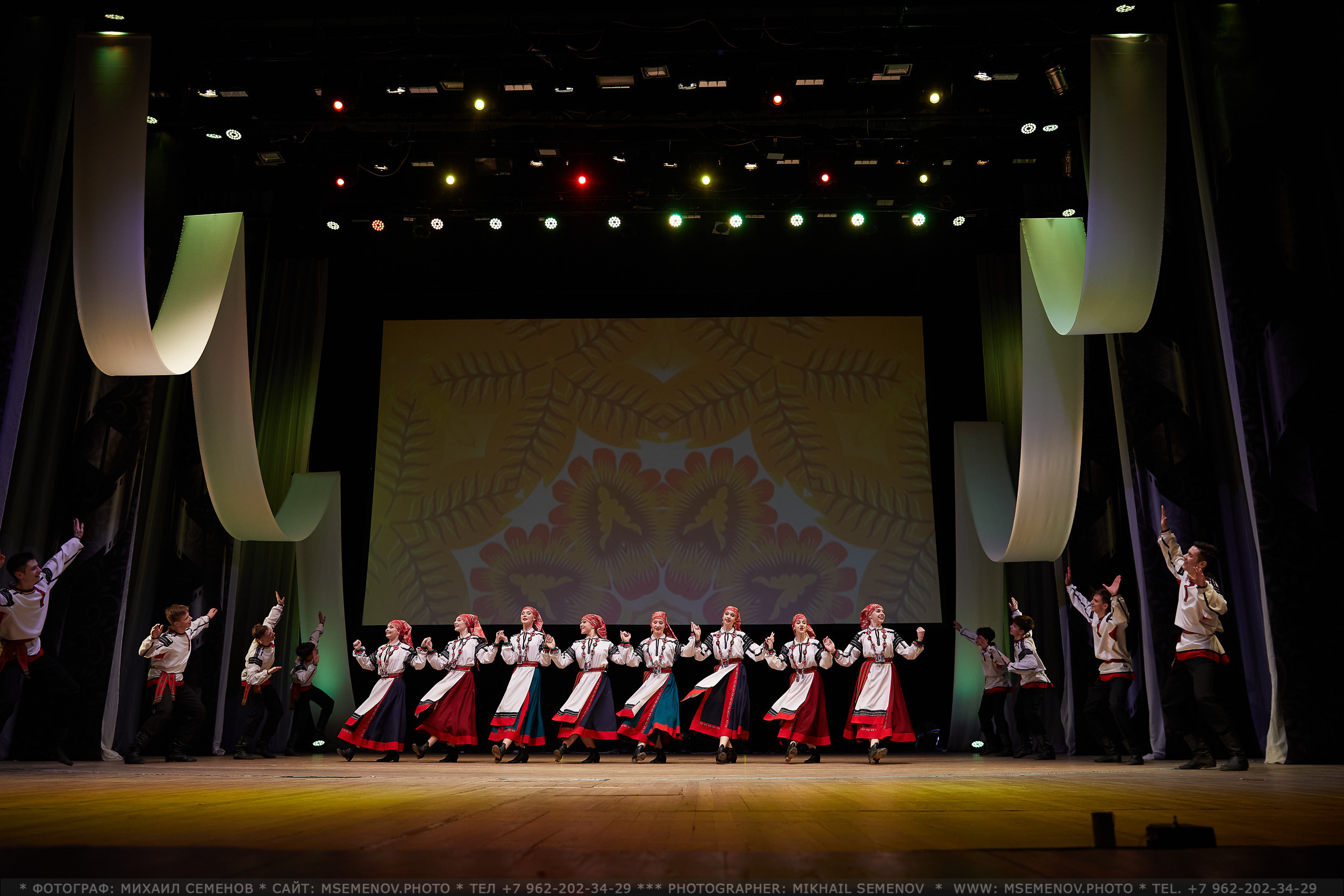 АНОНС Выпускной «Счастливое детство» 2023. Photographer for business Mikhail Semenov. Aqua photo studio, photo school