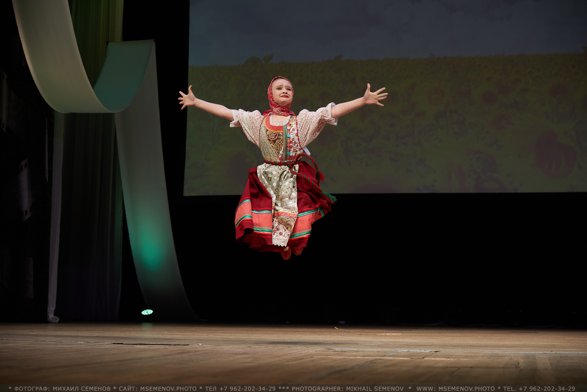 АНОНС Выпускной «Счастливое детство» 2023. Photographer for business Mikhail Semenov. Aqua photo studio, photo school