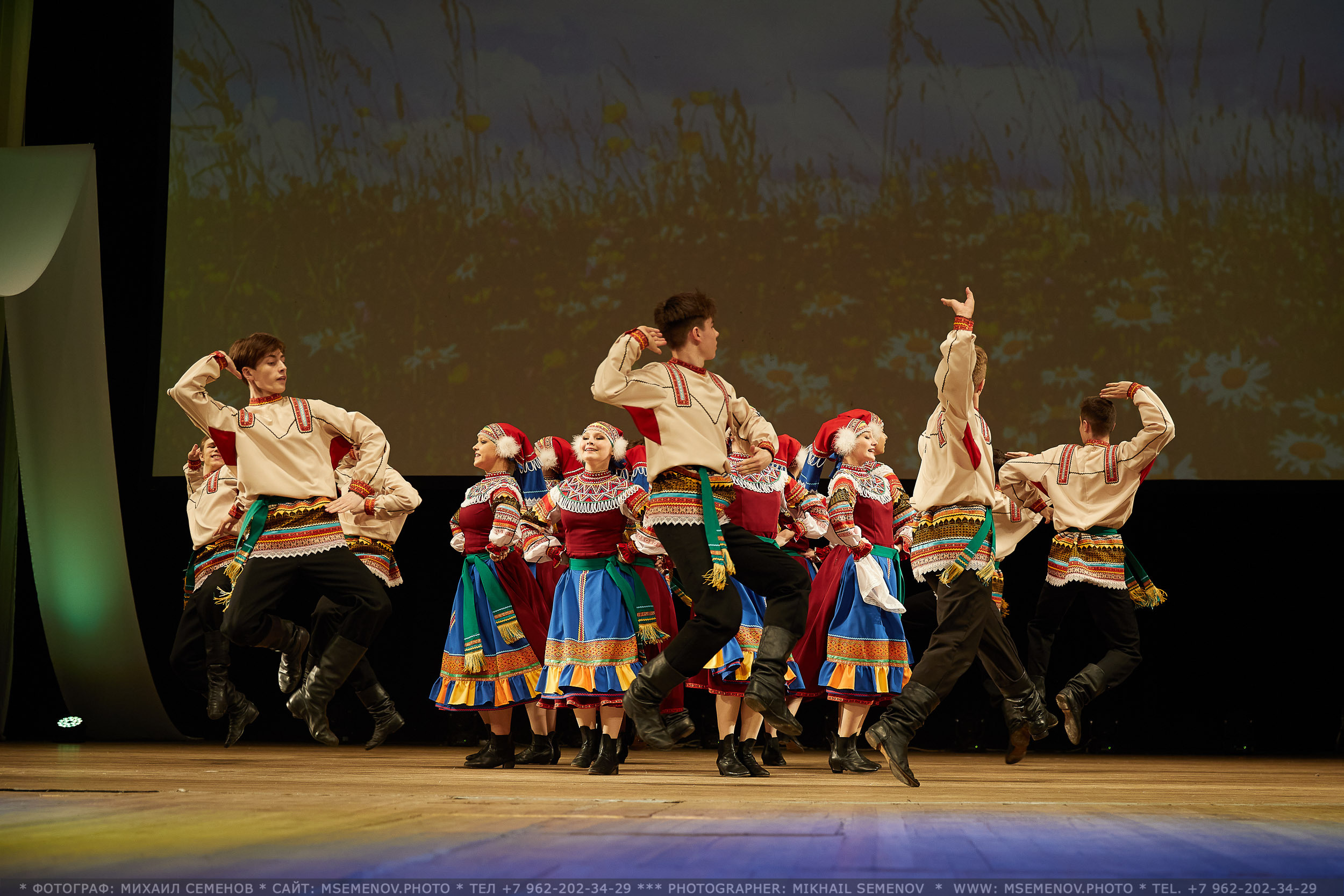 АНОНС Выпускной «Счастливое детство» 2023. Photographer for business Mikhail Semenov. Aqua photo studio, photo school