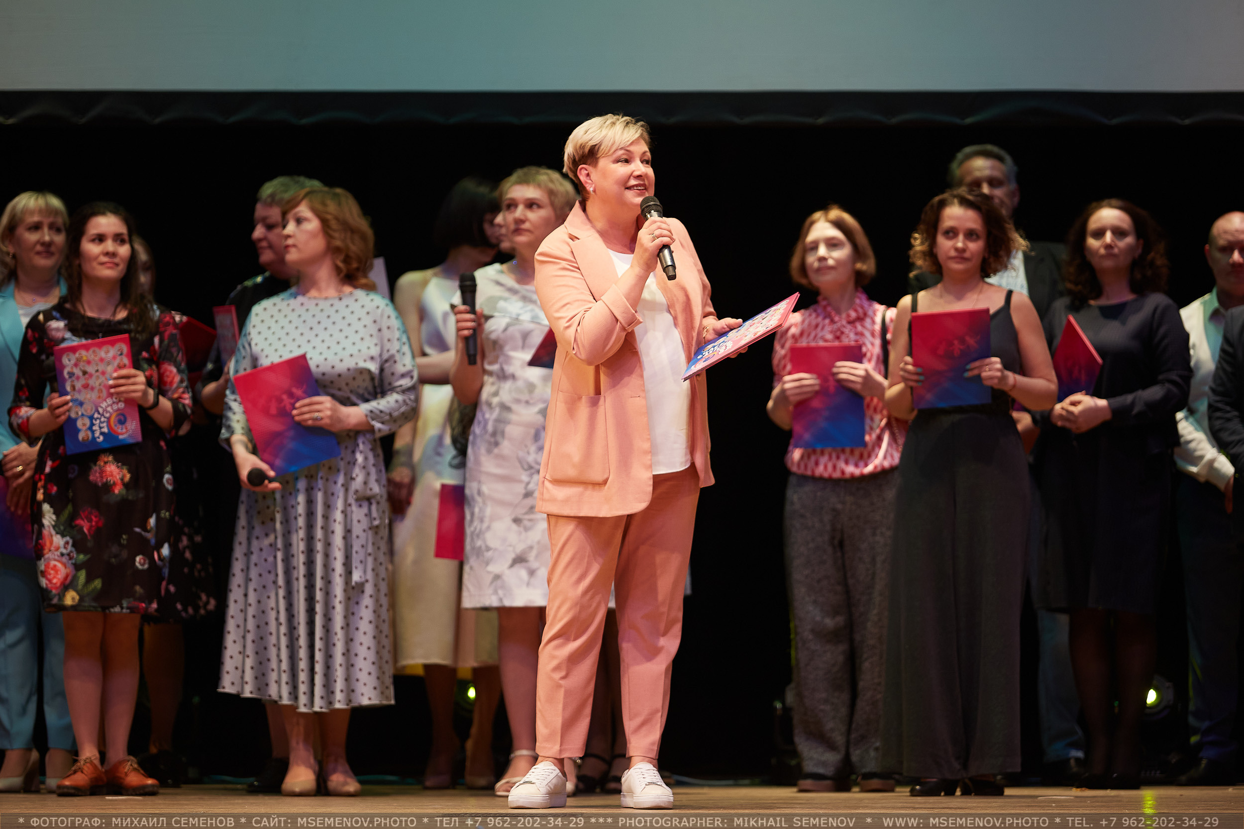 АНОНС Выпускной «Счастливое детство» 2023. Photographer for business Mikhail Semenov. Aqua photo studio, photo school