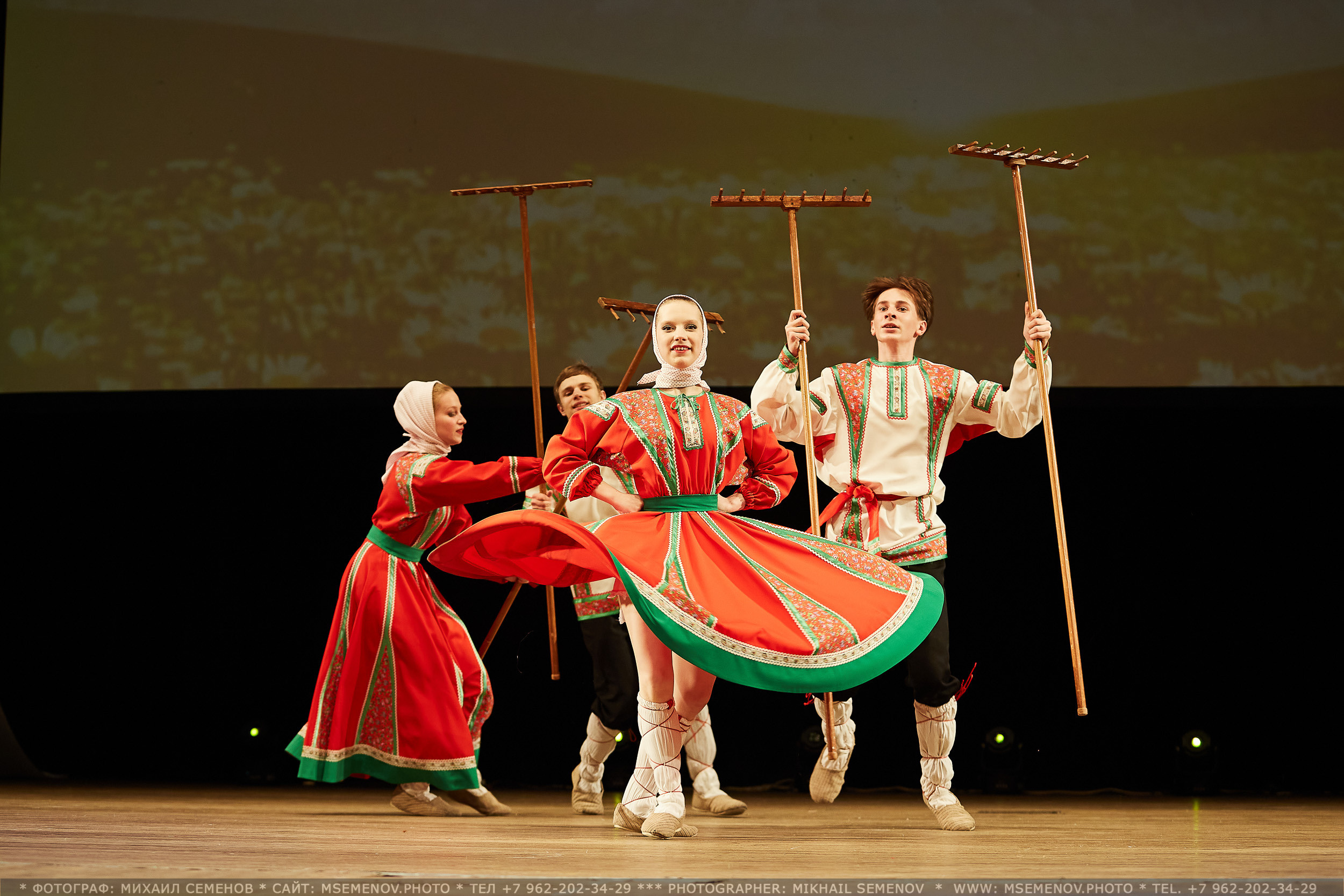 АНОНС Выпускной «Счастливое детство» 2023. Photographer for business Mikhail Semenov. Aqua photo studio, photo school