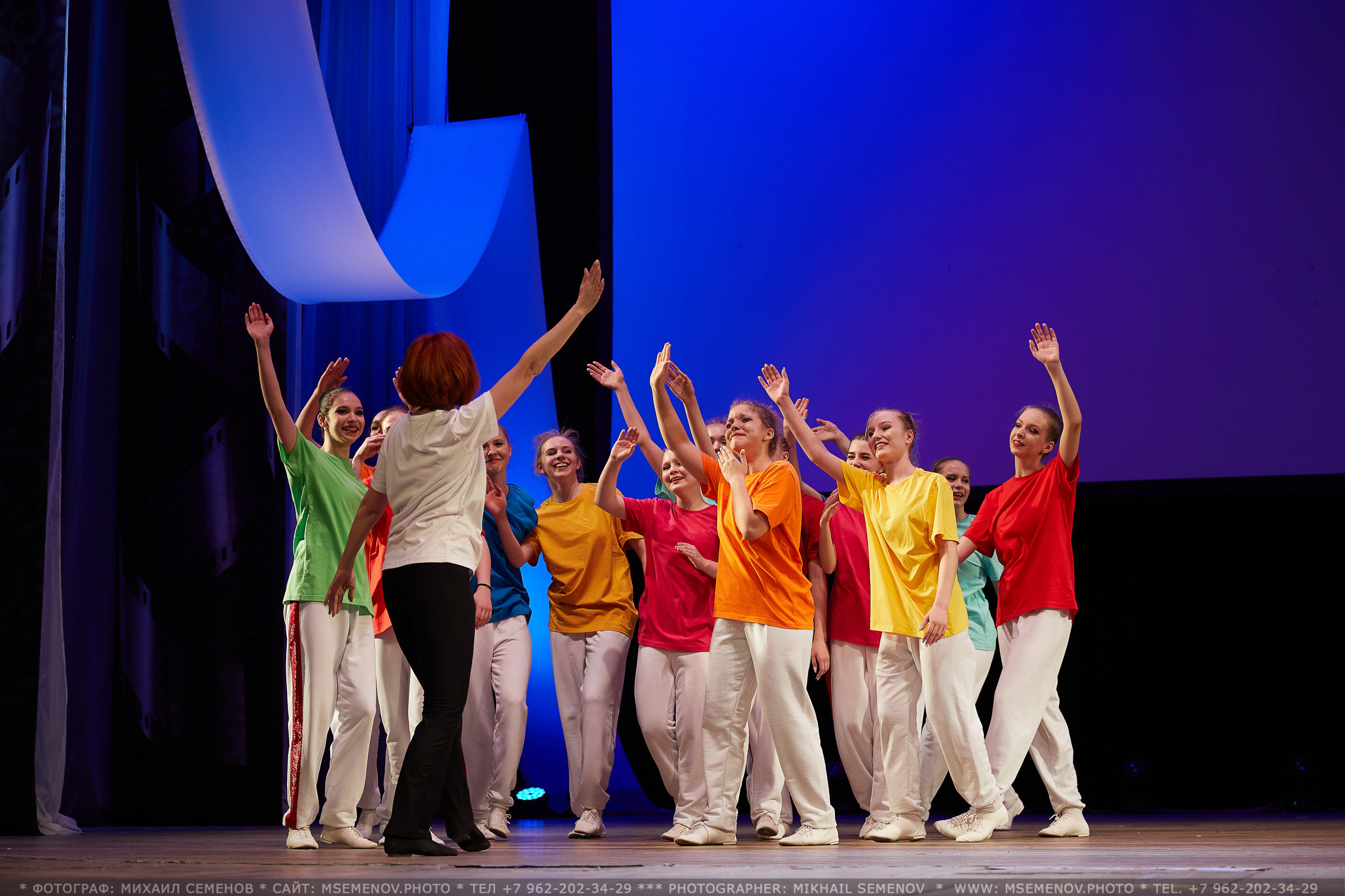 АНОНС Выпускной «Счастливое детство» 2023. Photographer for business Mikhail Semenov. Aqua photo studio, photo school