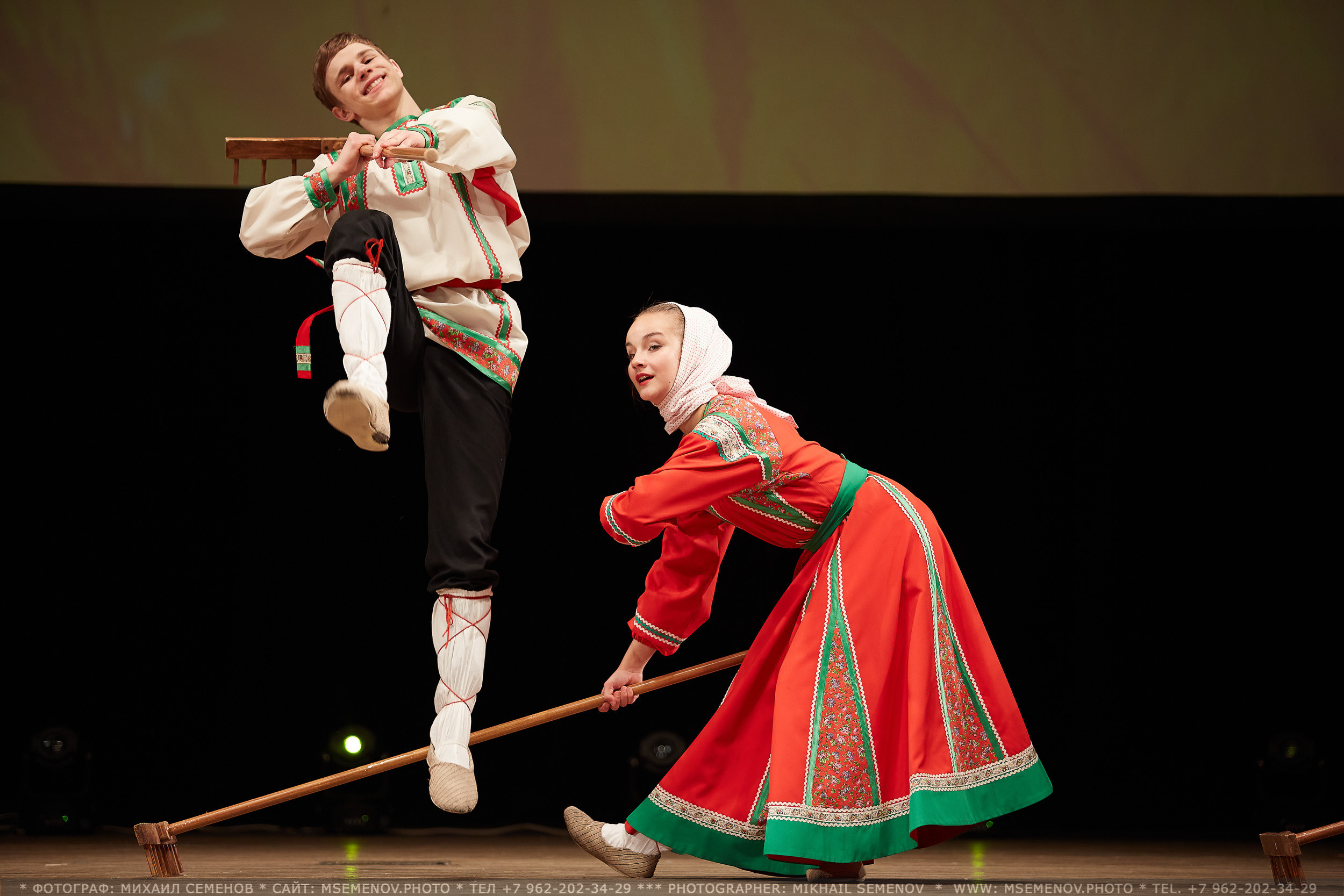 АНОНС Выпускной «Счастливое детство» 2023. Photographer for business Mikhail Semenov. Aqua photo studio, photo school