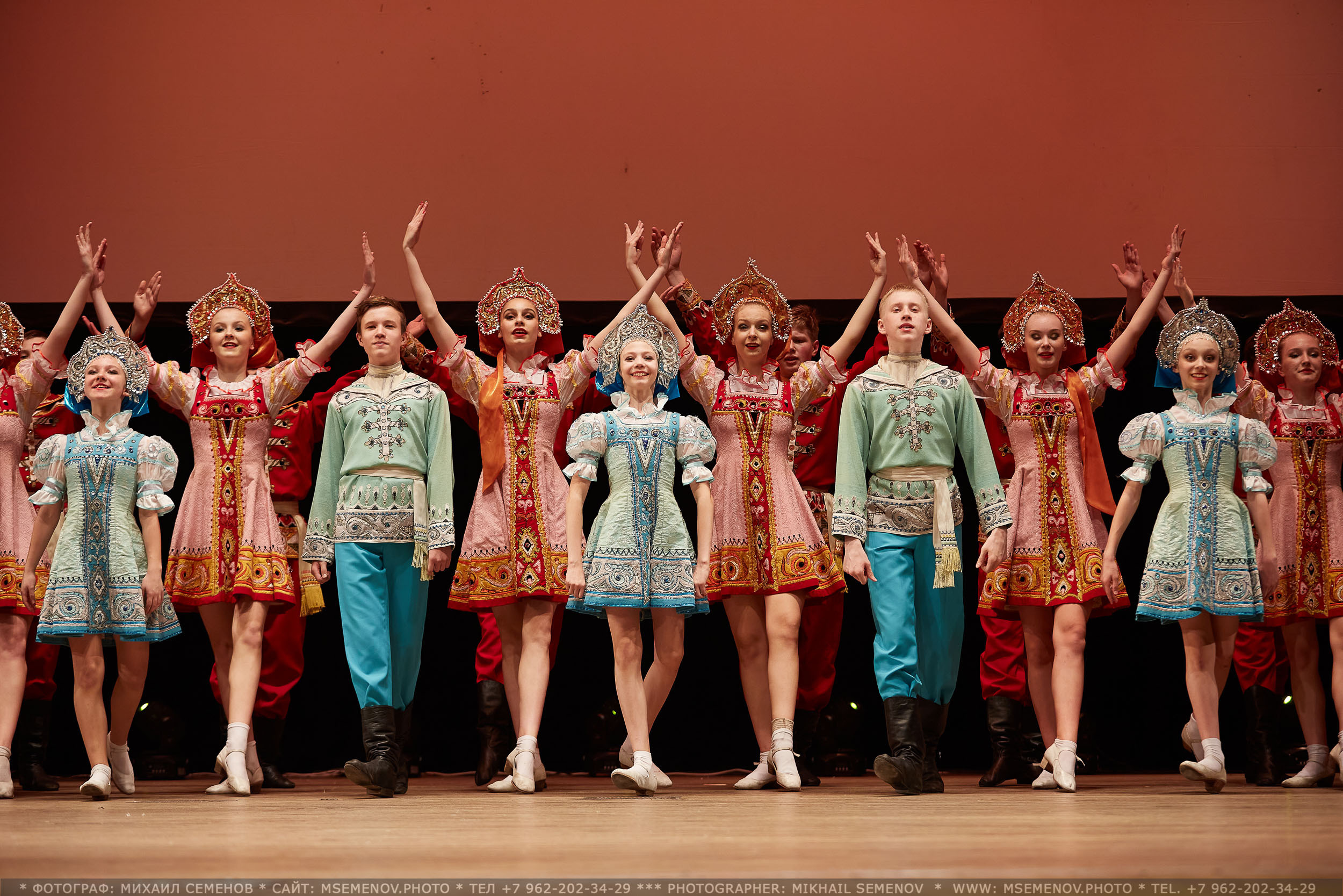 АНОНС Выпускной «Счастливое детство» 2023. Photographer for business Mikhail Semenov. Aqua photo studio, photo school