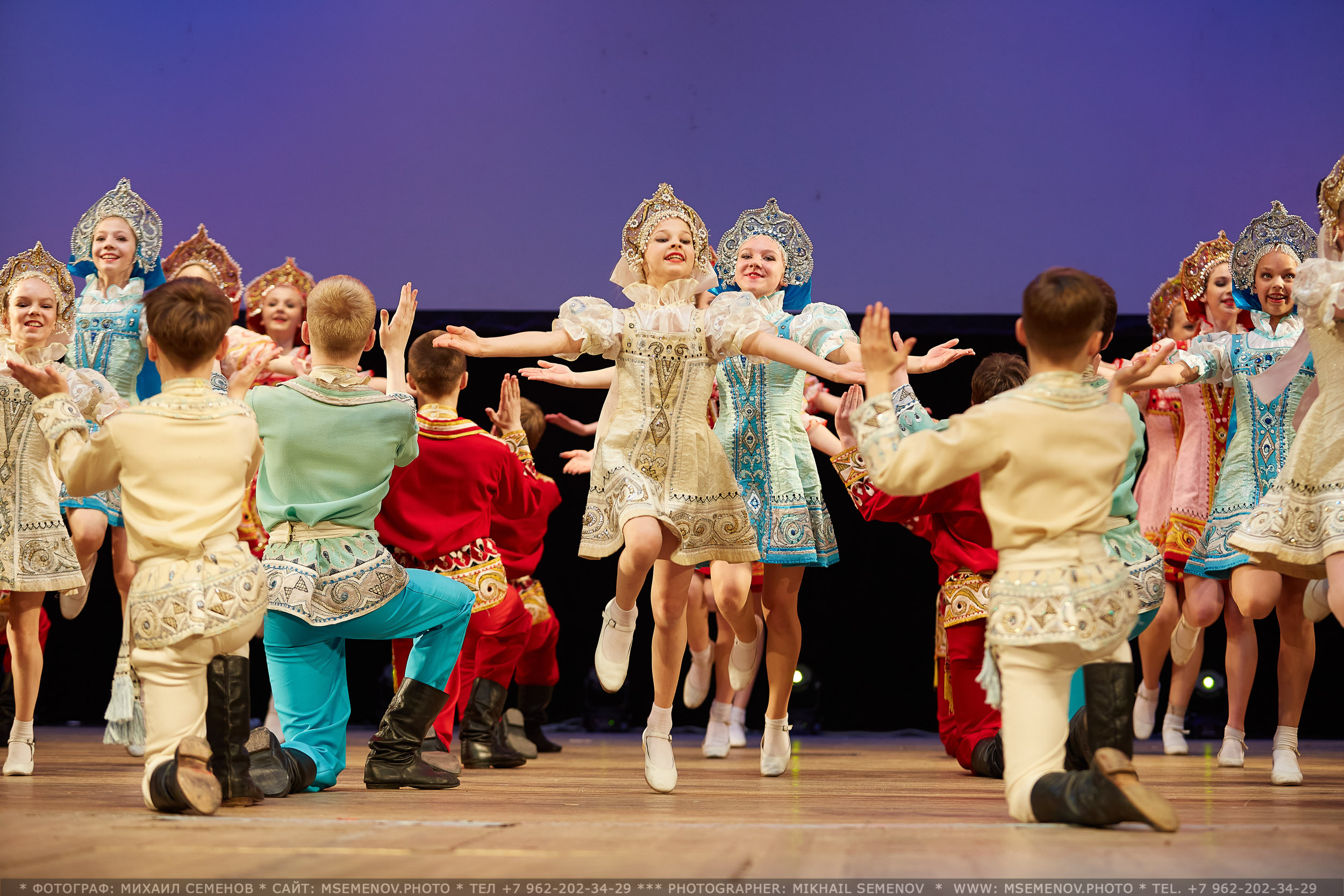 АНОНС Выпускной «Счастливое детство» 2023. Photographer for business Mikhail Semenov. Aqua photo studio, photo school