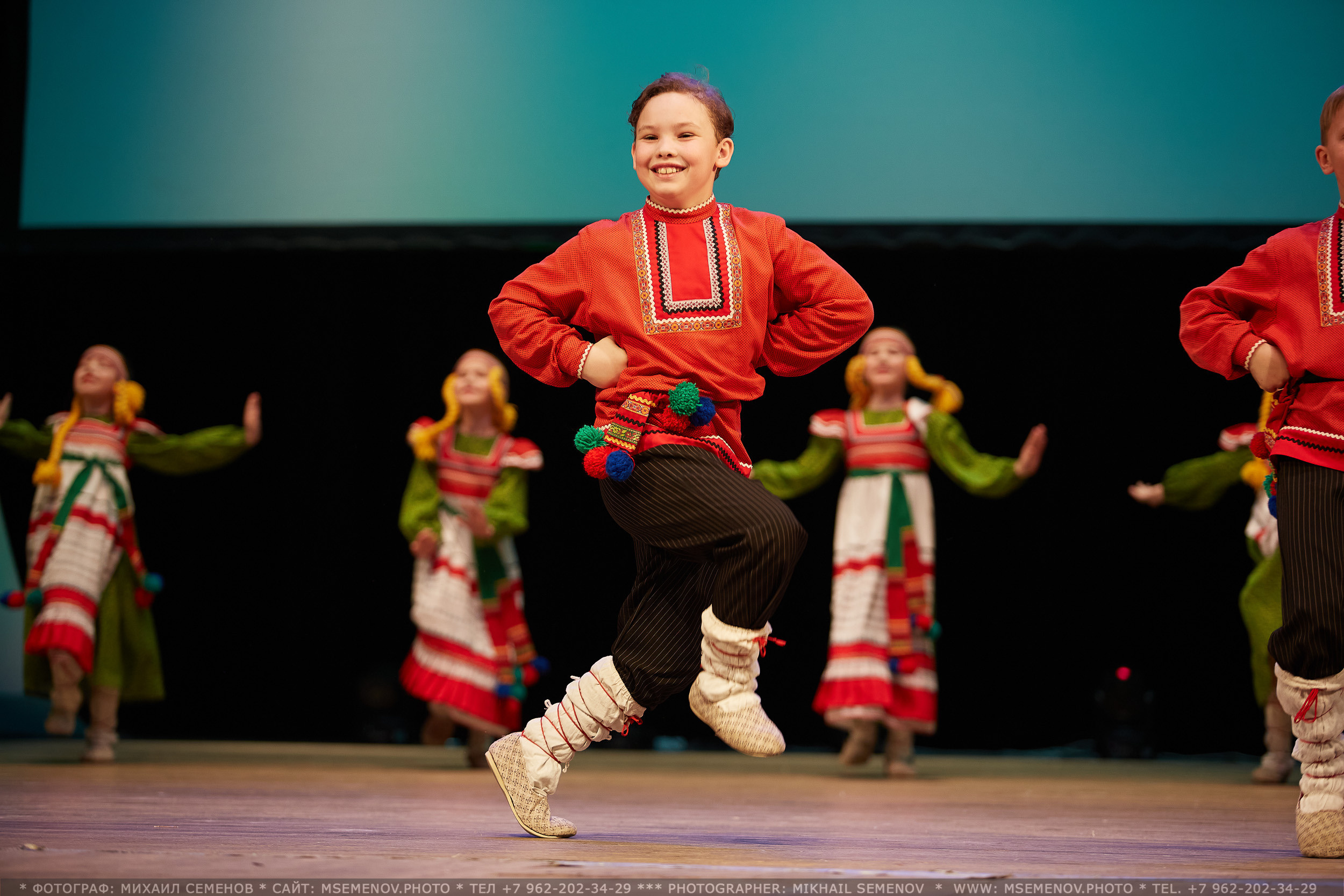 АНОНС Выпускной «Счастливое детство» 2023. Photographer for business Mikhail Semenov. Aqua photo studio, photo school