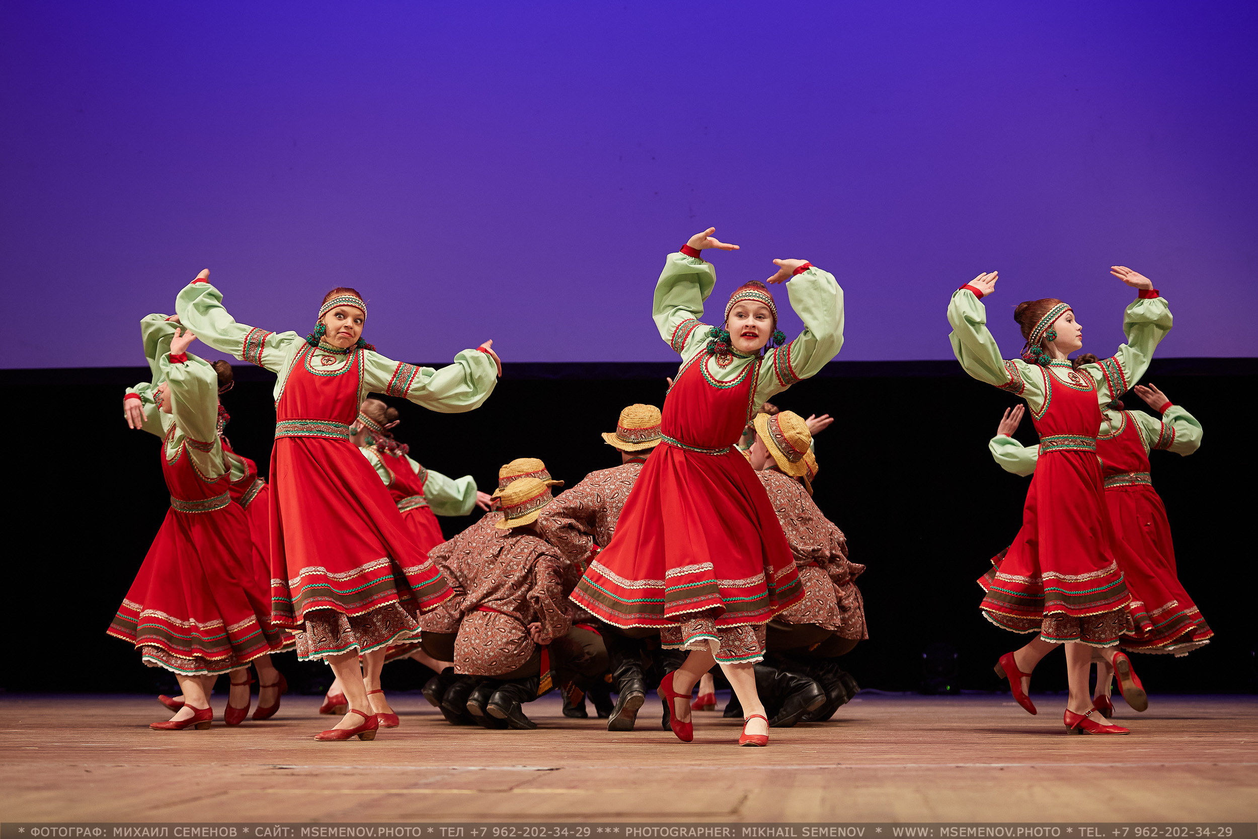 АНОНС Выпускной «Счастливое детство» 2023. Photographer for business Mikhail Semenov. Aqua photo studio, photo school