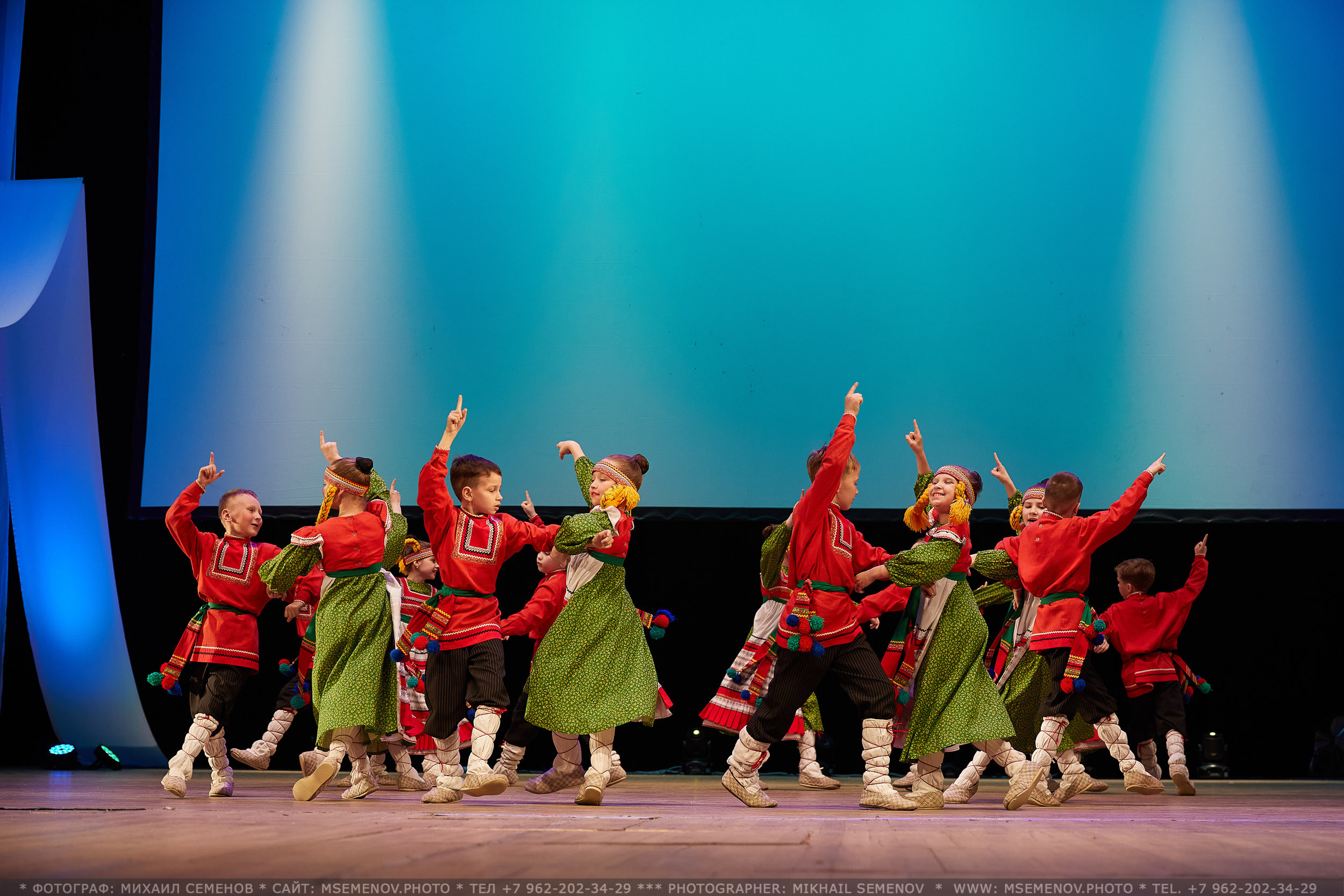 АНОНС Выпускной «Счастливое детство» 2023. Photographer for business Mikhail Semenov. Aqua photo studio, photo school