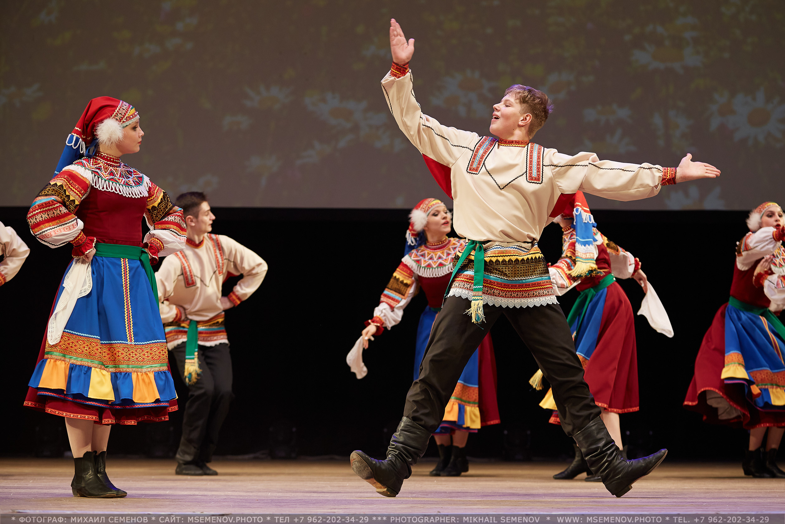 АНОНС Выпускной «Счастливое детство» 2023. Photographer for business Mikhail Semenov. Aqua photo studio, photo school