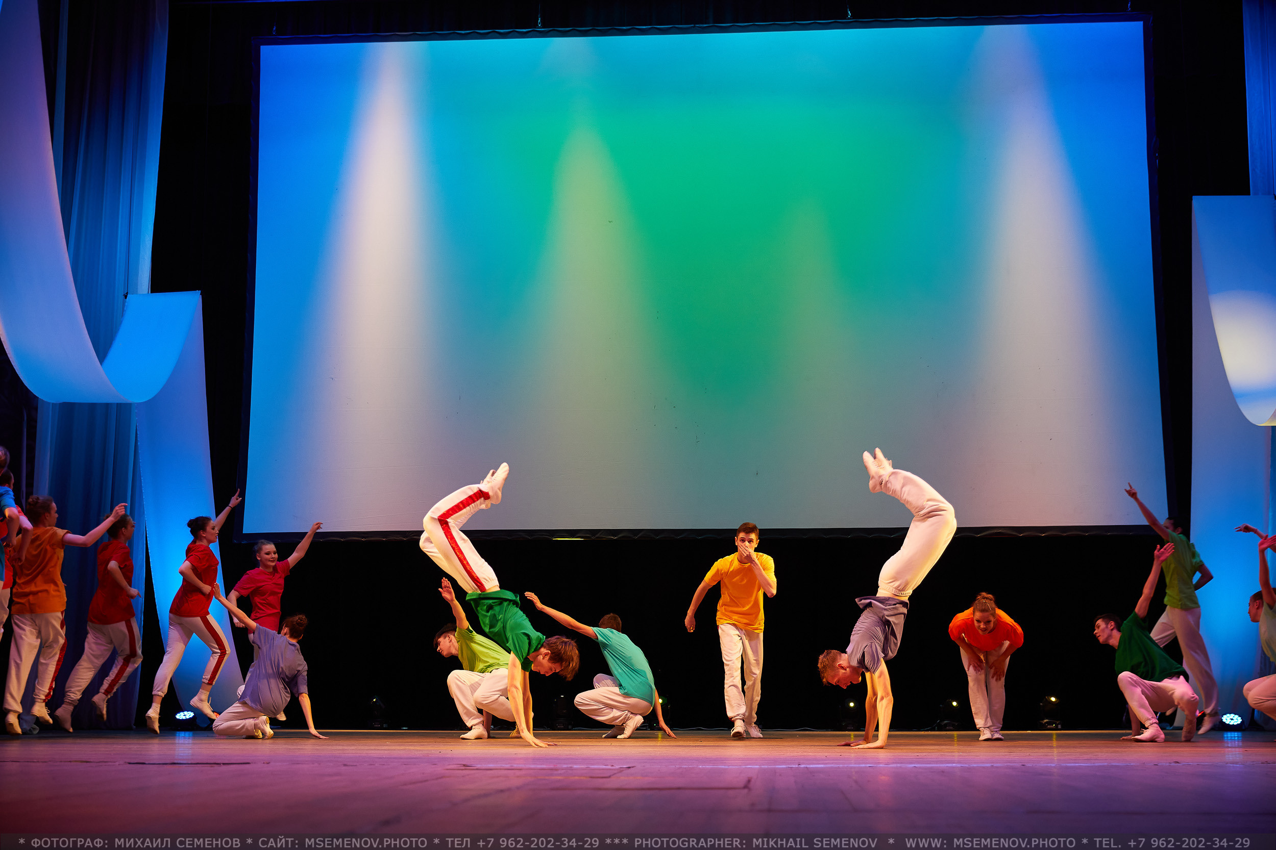 АНОНС Выпускной «Счастливое детство» 2023. Photographer for business Mikhail Semenov. Aqua photo studio, photo school