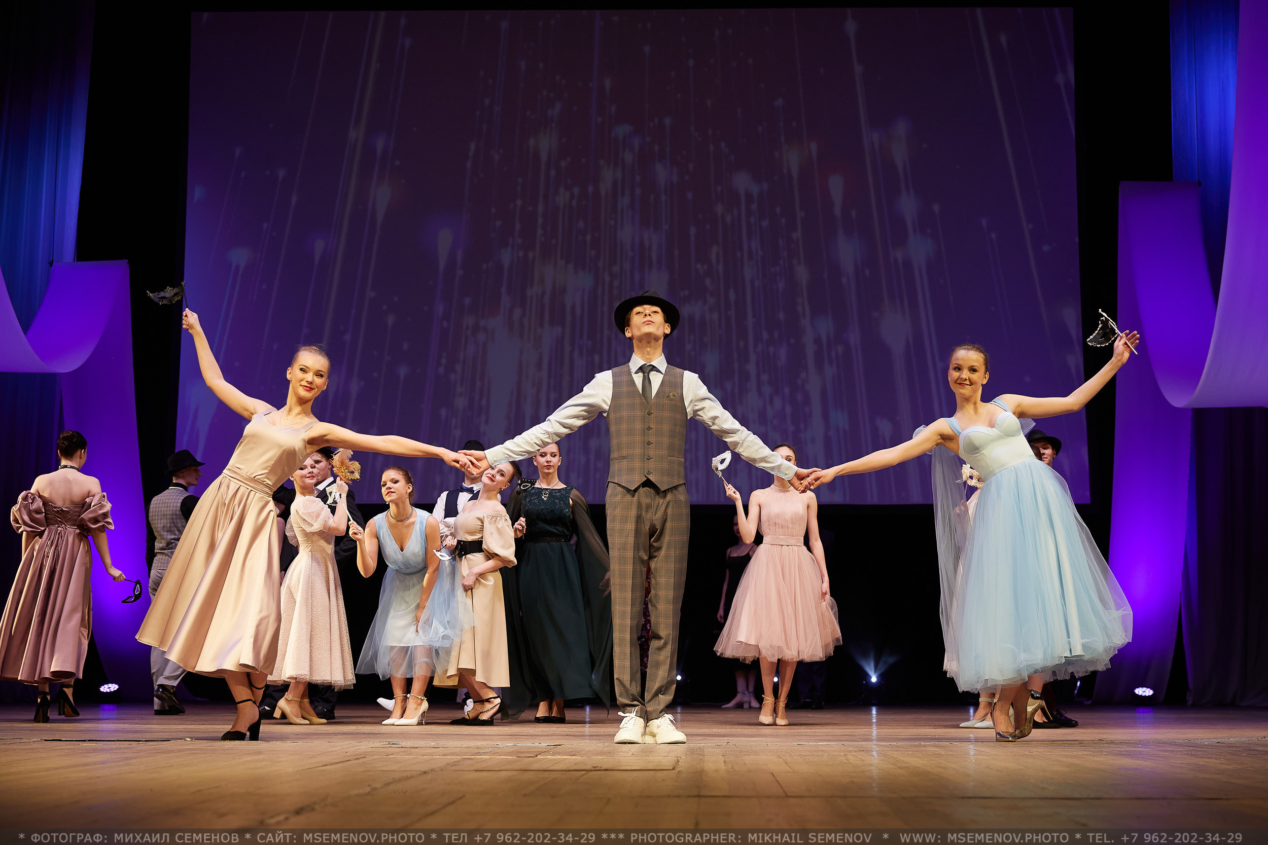 АНОНС Выпускной «Счастливое детство» 2023. Photographer for business Mikhail Semenov. Aqua photo studio, photo school