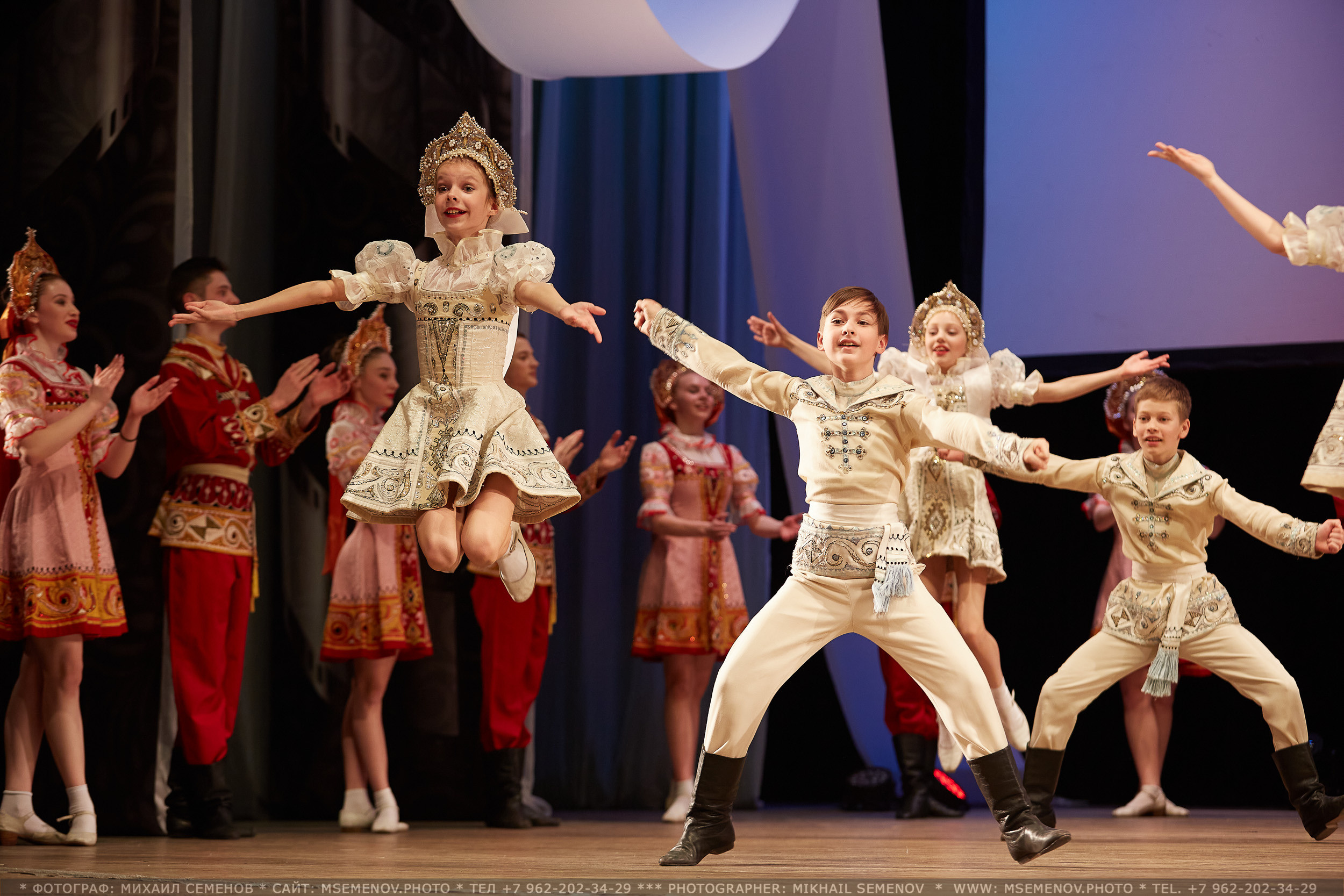 АНОНС Выпускной «Счастливое детство» 2023. Photographer for business Mikhail Semenov. Aqua photo studio, photo school