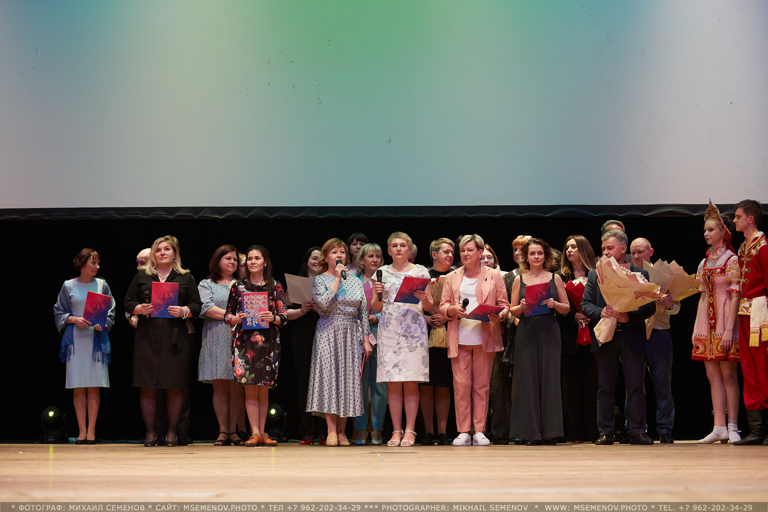 АНОНС Выпускной «Счастливое детство» 2023. Photographer for business Mikhail Semenov. Aqua photo studio, photo school