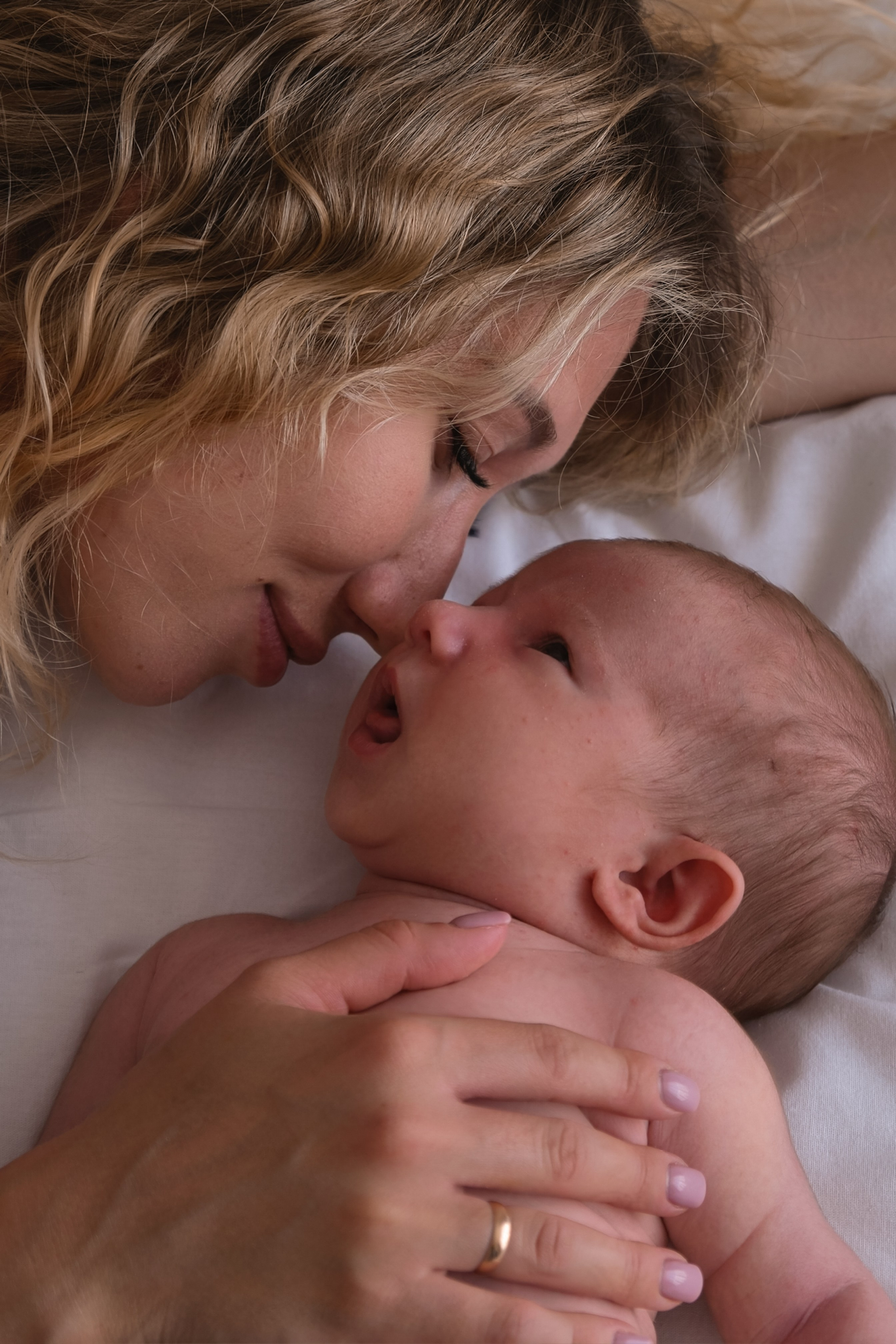 Домашняя с малышом. Фотограф на камеру и мобильная съемка в Казани Лидия