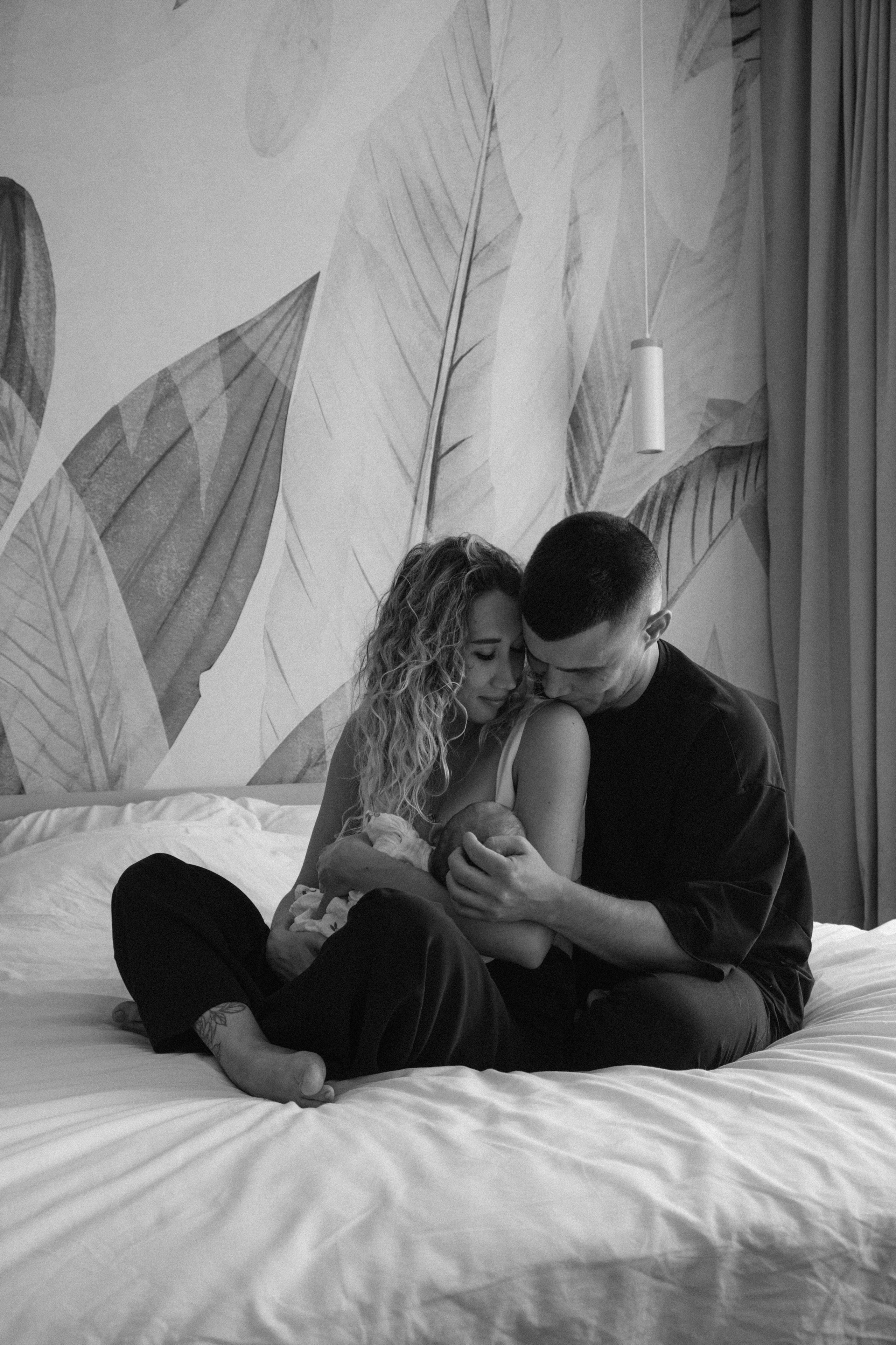 Домашняя с малышом. Фотограф на камеру и мобильная съемка в Казани Лидия