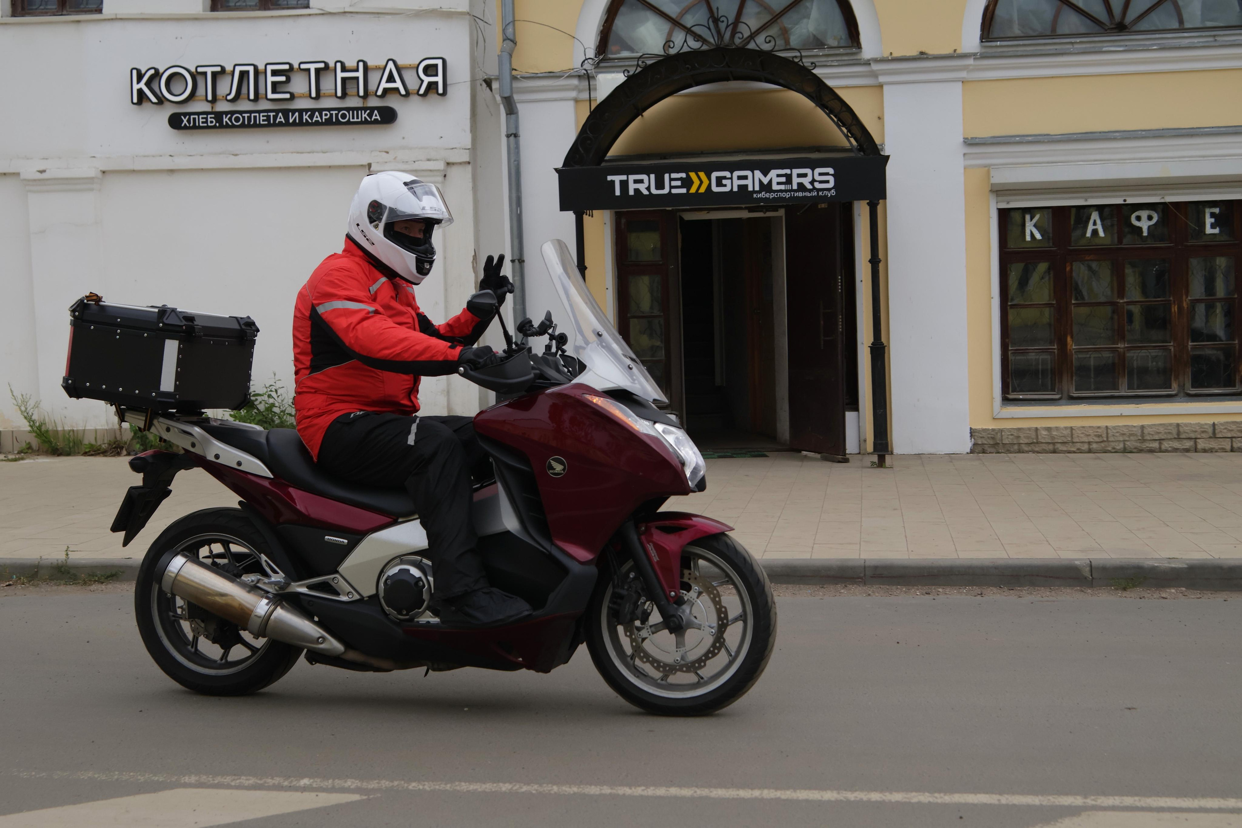 Мото выезд в Ростов Великий. Спортивный и репортажный фотограф Ермакова Светлана