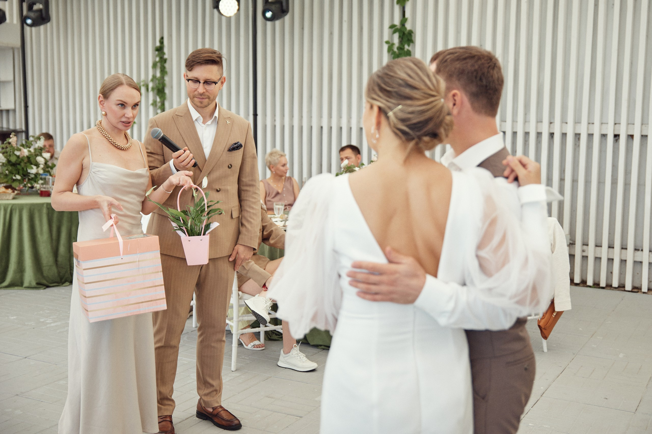 Счастье здесь. Свадебный фотограф Антон Артюшин. Работаю в Нижнем Новгороде и Москве