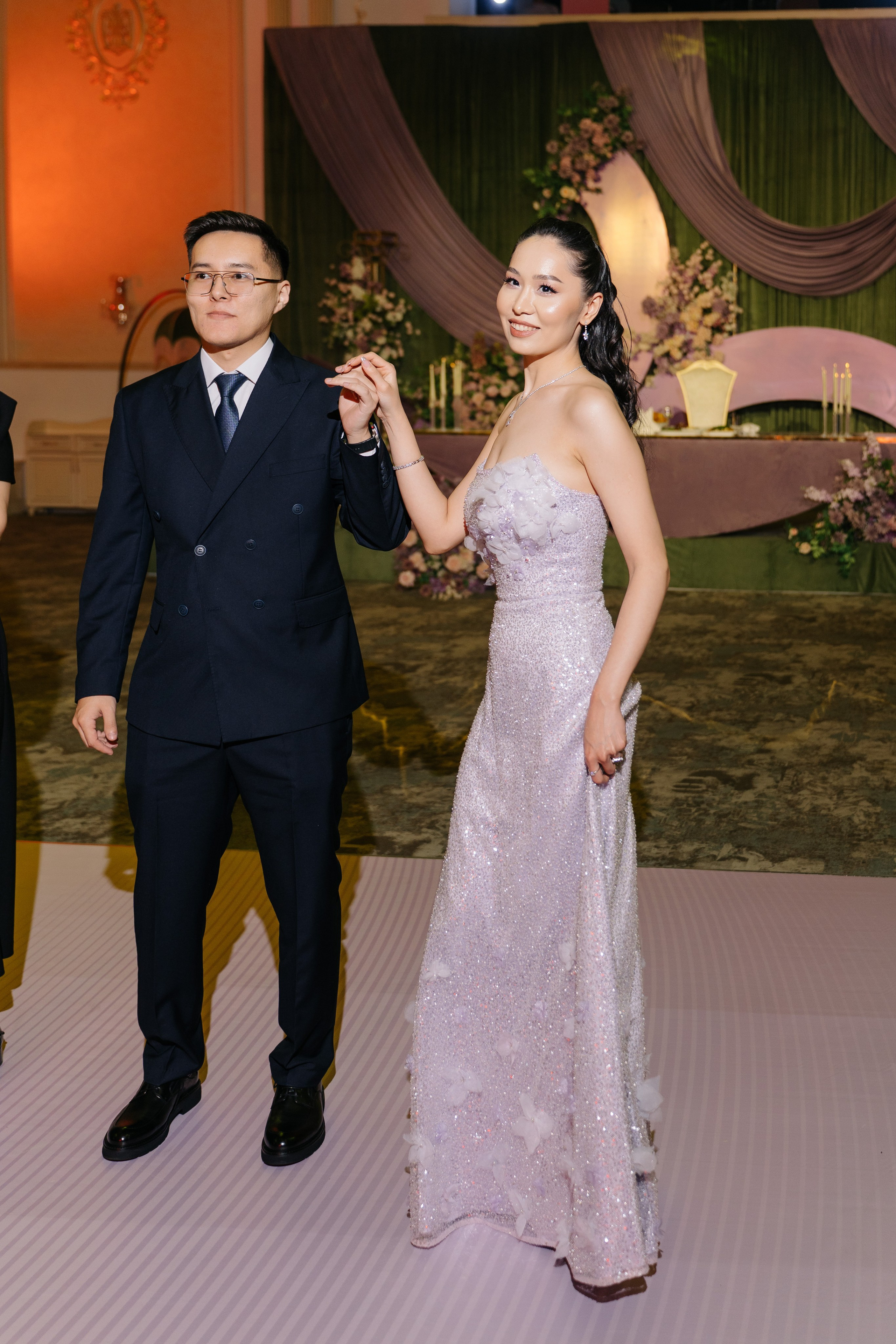 Ay-Dana Uzatu. ___________________________________________________