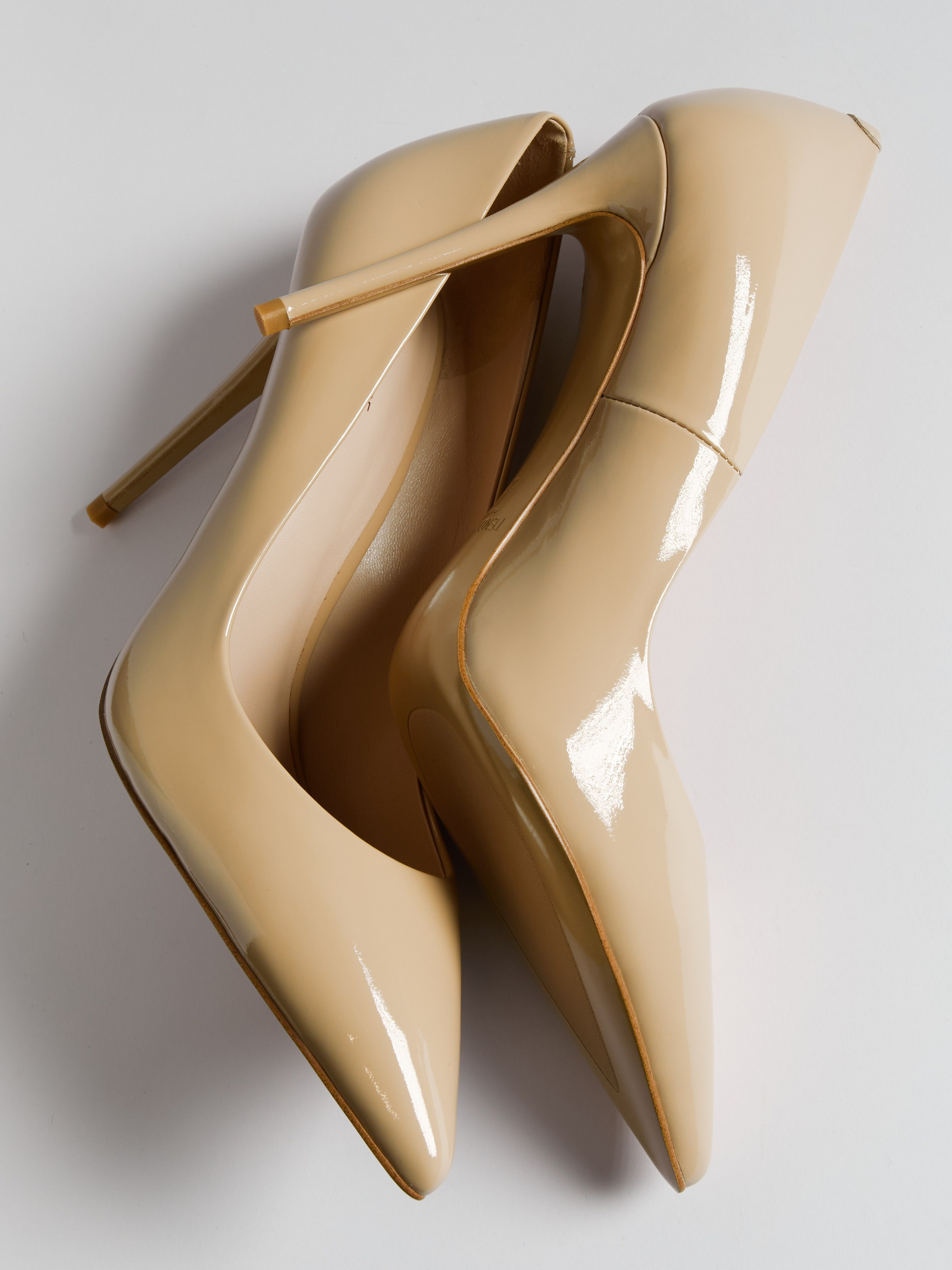 Предметный фотограф в Москве Евгений Шубин