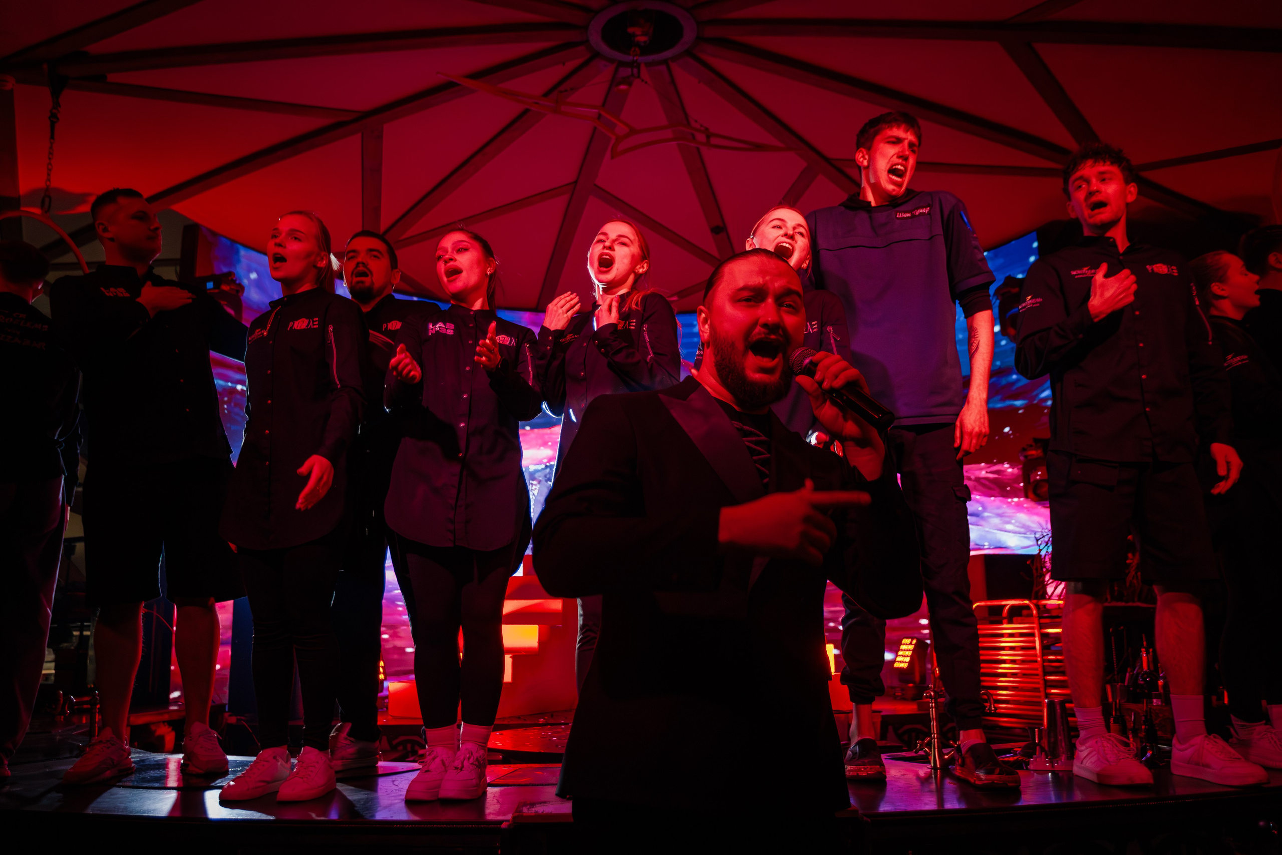 Городской корпоратив в PTIZZA_Ялта_29.12.2025. Аминов Руслан | Фотограф