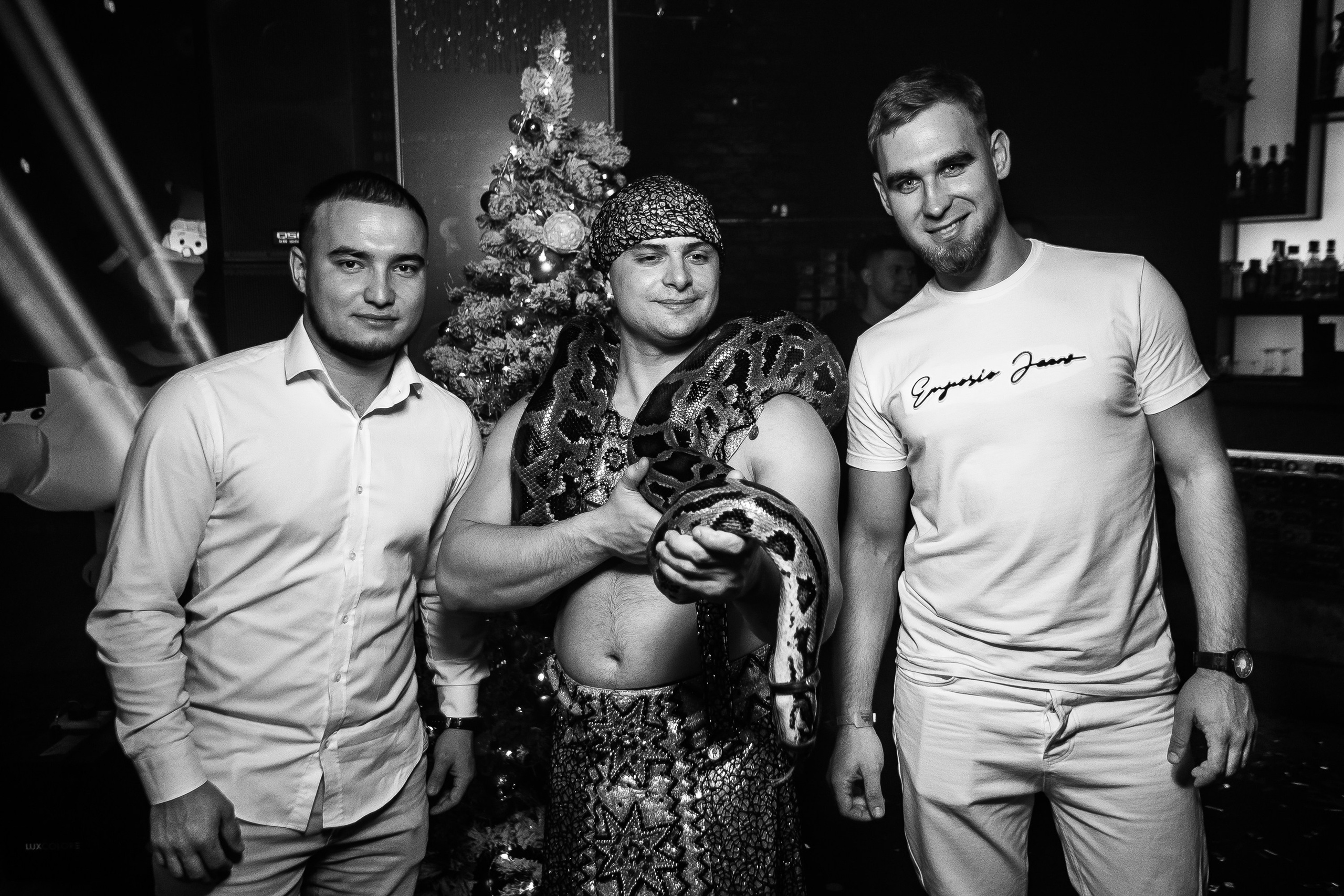 Новогодняя ночь_Santa Barbara_Симферополь_31.12.2024. Аминов Руслан | Фотограф