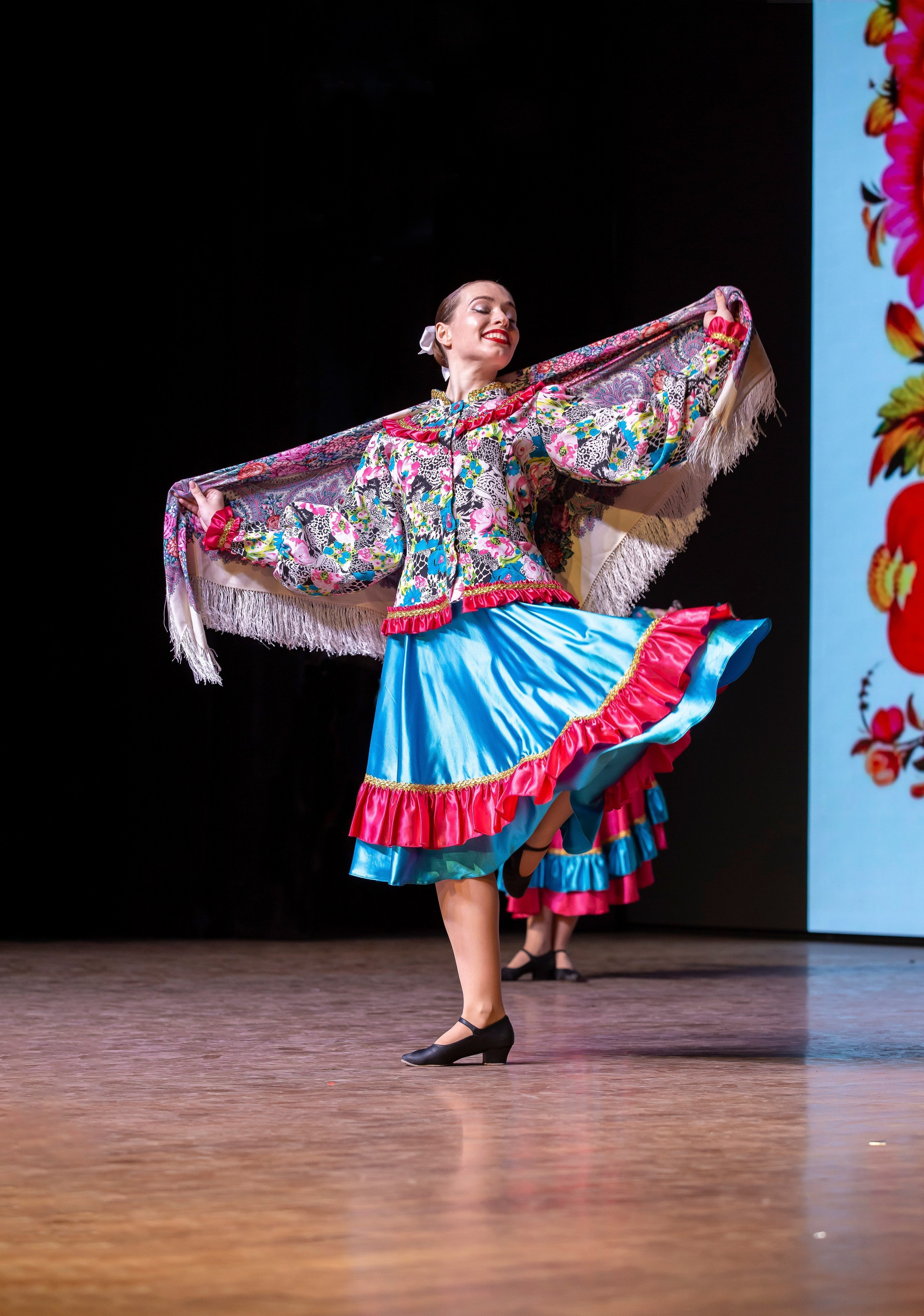 Юбилейный концерт танцевальной студии. Репортажный фотограф в Москве