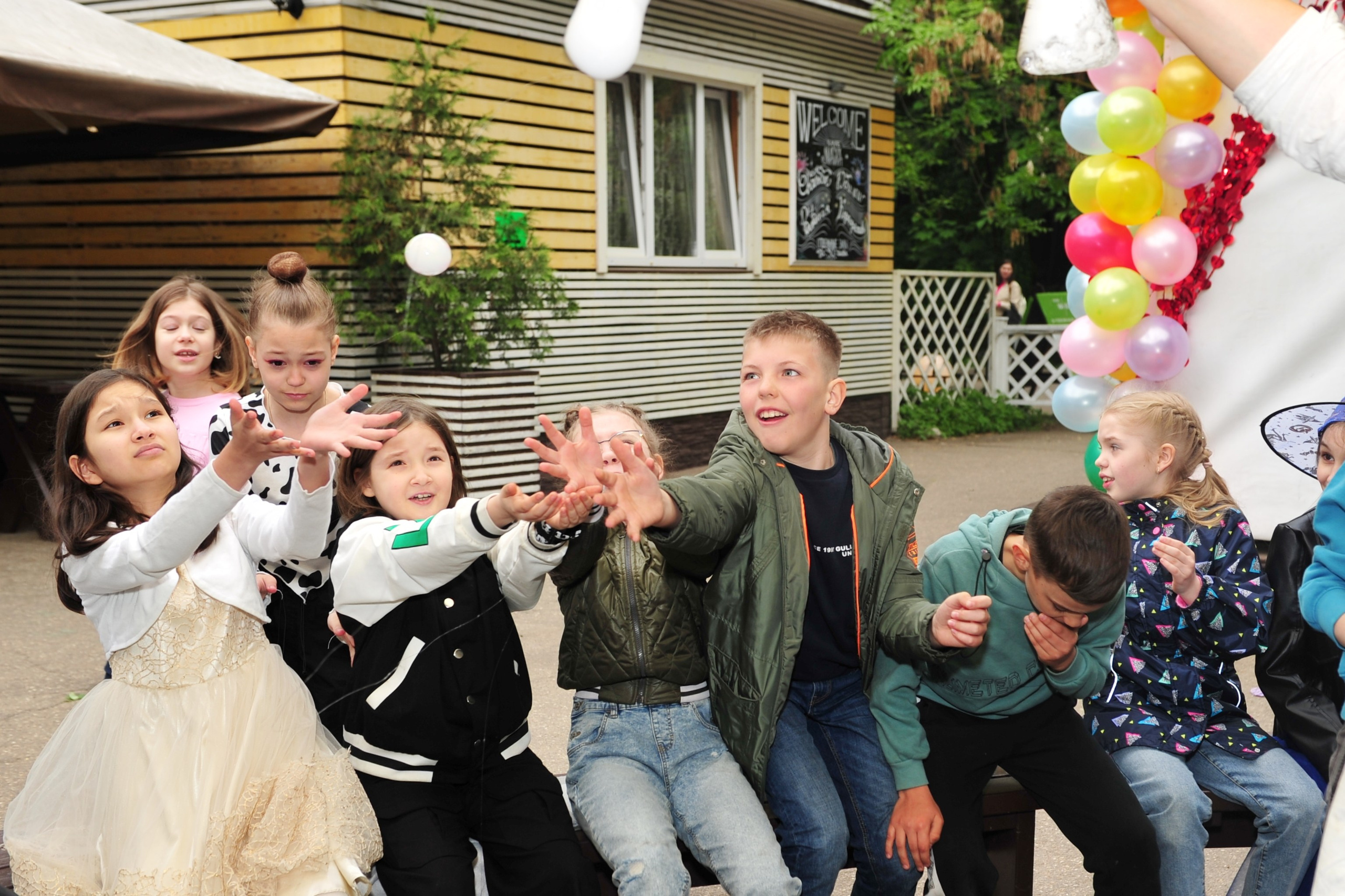 Выпускной для 4-го класса школы Протон в кафе Маска в Филёвском Парке. Свадебный и семейный фотограф в Москве Ирина Гончарова