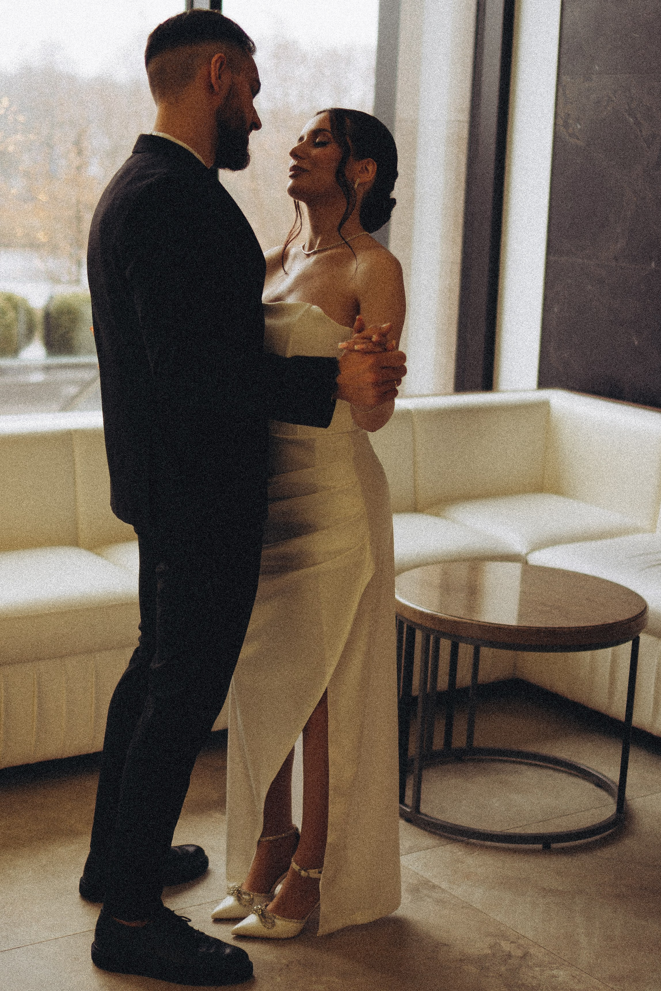 СВАДЕБНАЯ СЬЕМКА СБОРОВ ЖЕНИХА И НЕВЕСТЫ В ОТЕЛЕ И ТАКЖЕ ФОТОСЕССИИЯ В ОТЕЛЕЕ МЕГАПОЛИС БРЯНСК. Профессиональный фотограф, Санкт-Петербург — Виктория Богомолова