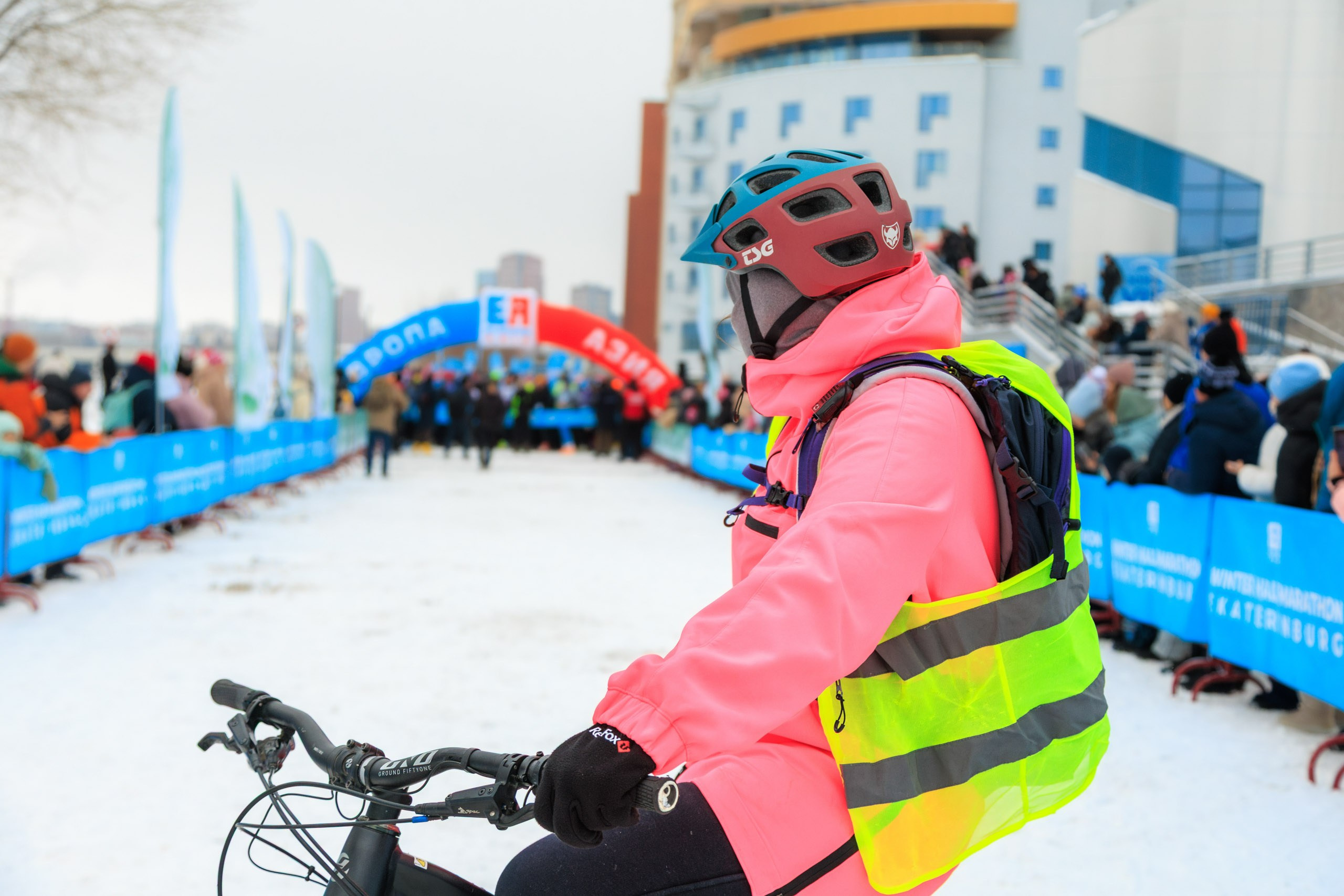 ЕвропаАзия | Зимний полумарафон. Репортажный фотограф Екатеринбург | Яркий, качественный репортаж | Концерты, клубы, репортаж, праздники, корпоративы
