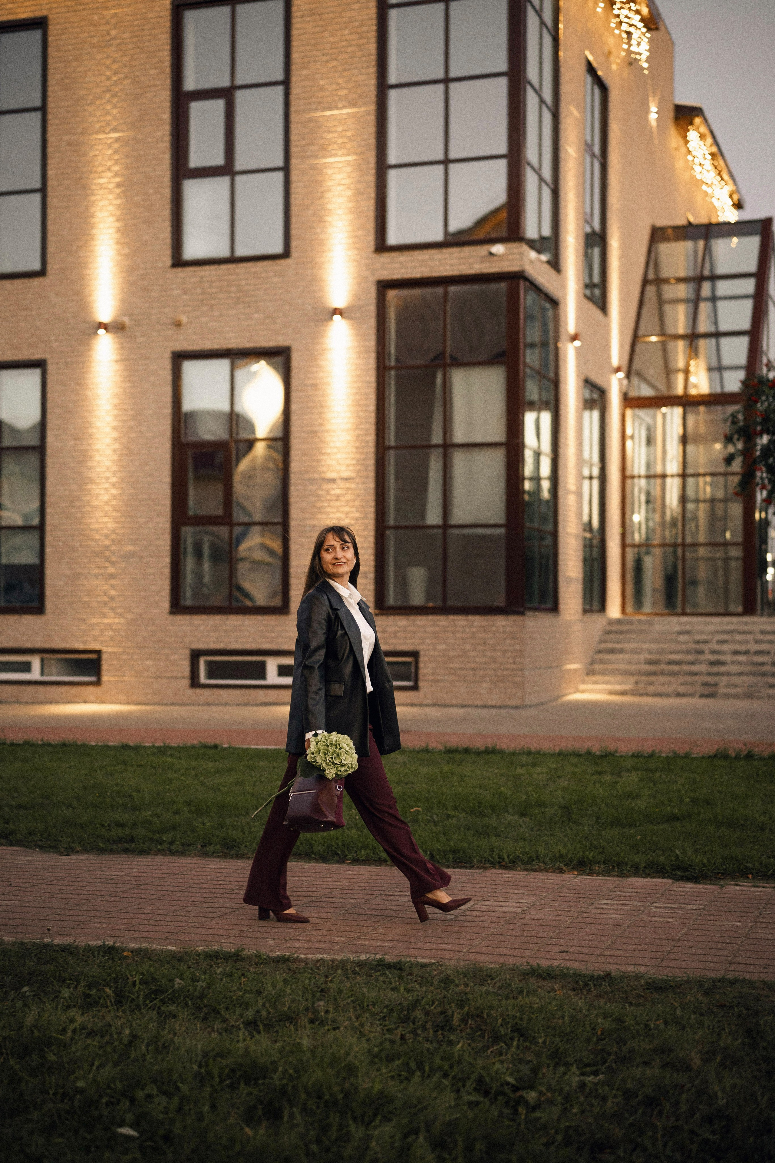 Натали с гортензией. Портретный, семейный и свадебный фотограф в Нарьян-Маре