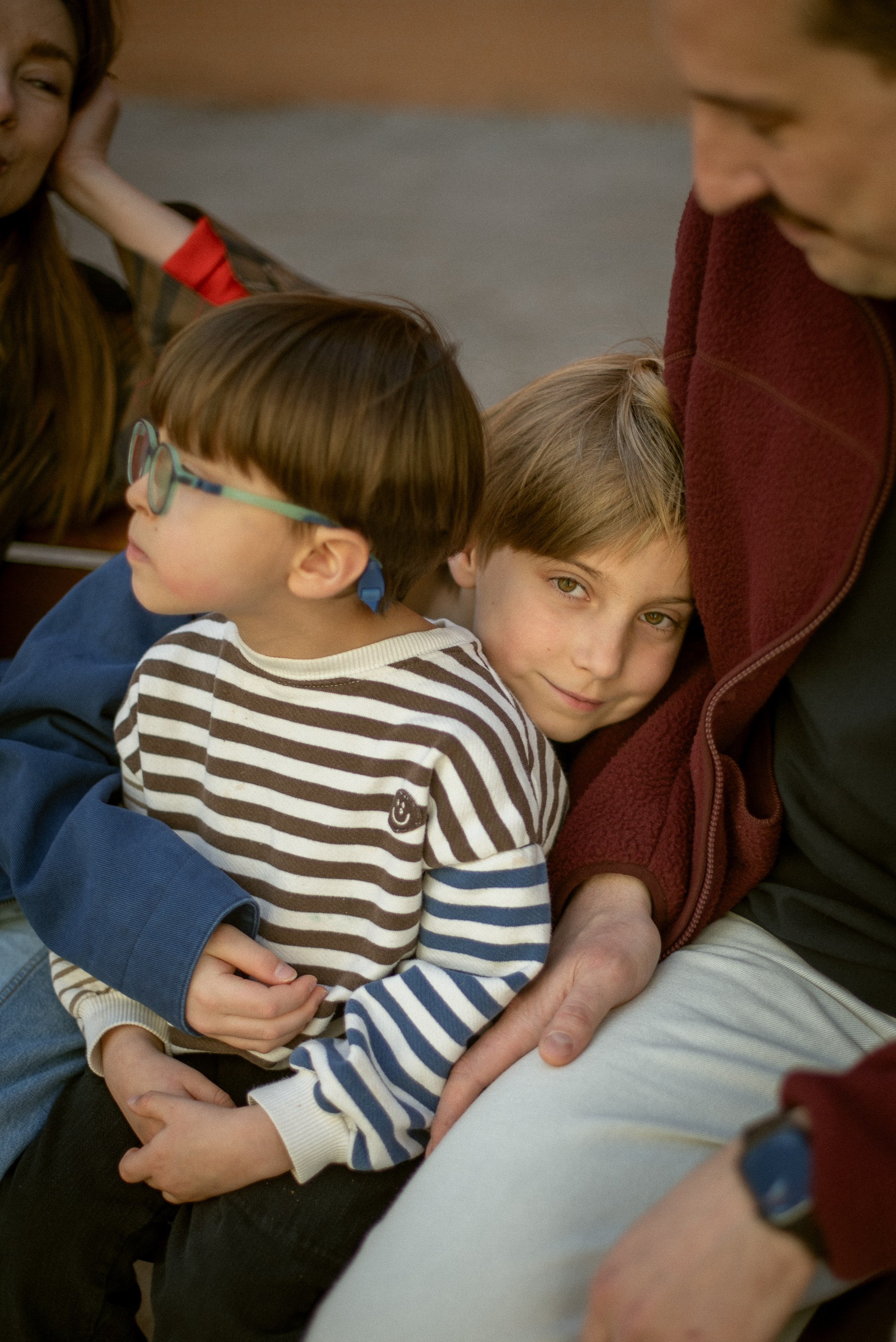 Солнечный день в Лес Кортс. Документальная семейная фотография в Барселоне и за её пределами