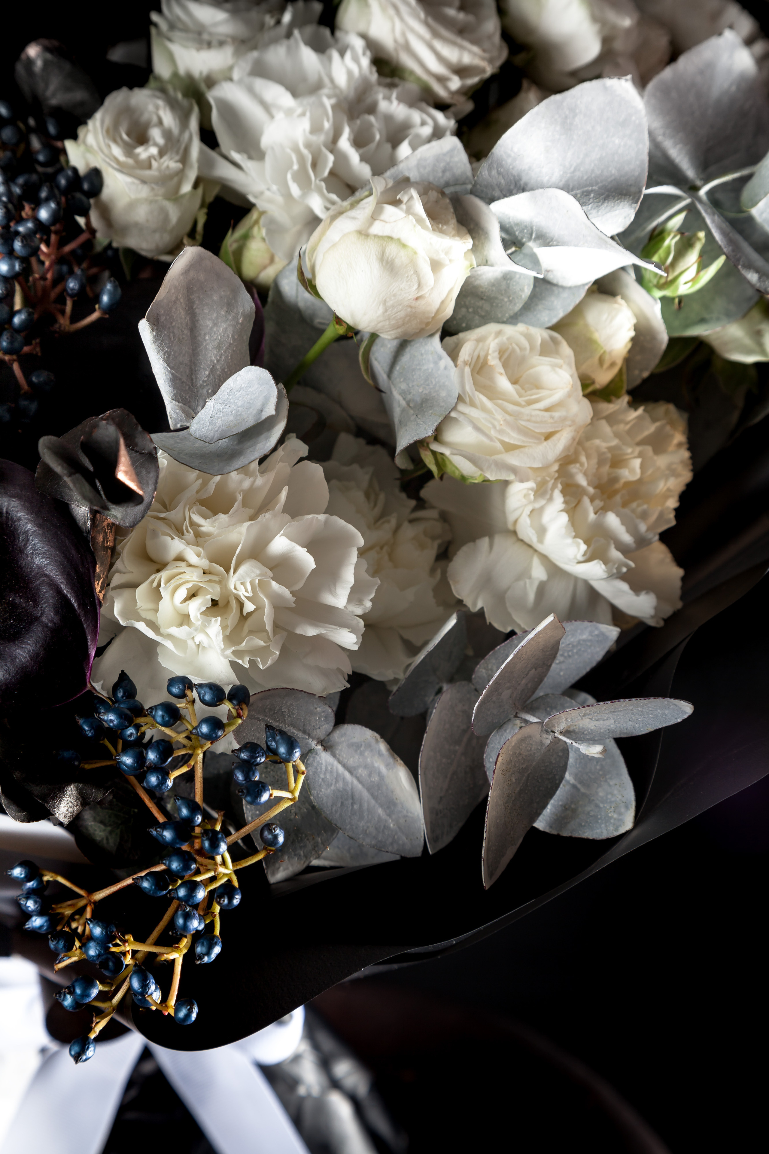 Черно-белый авторский букет флорист Маргарита Гладкова
