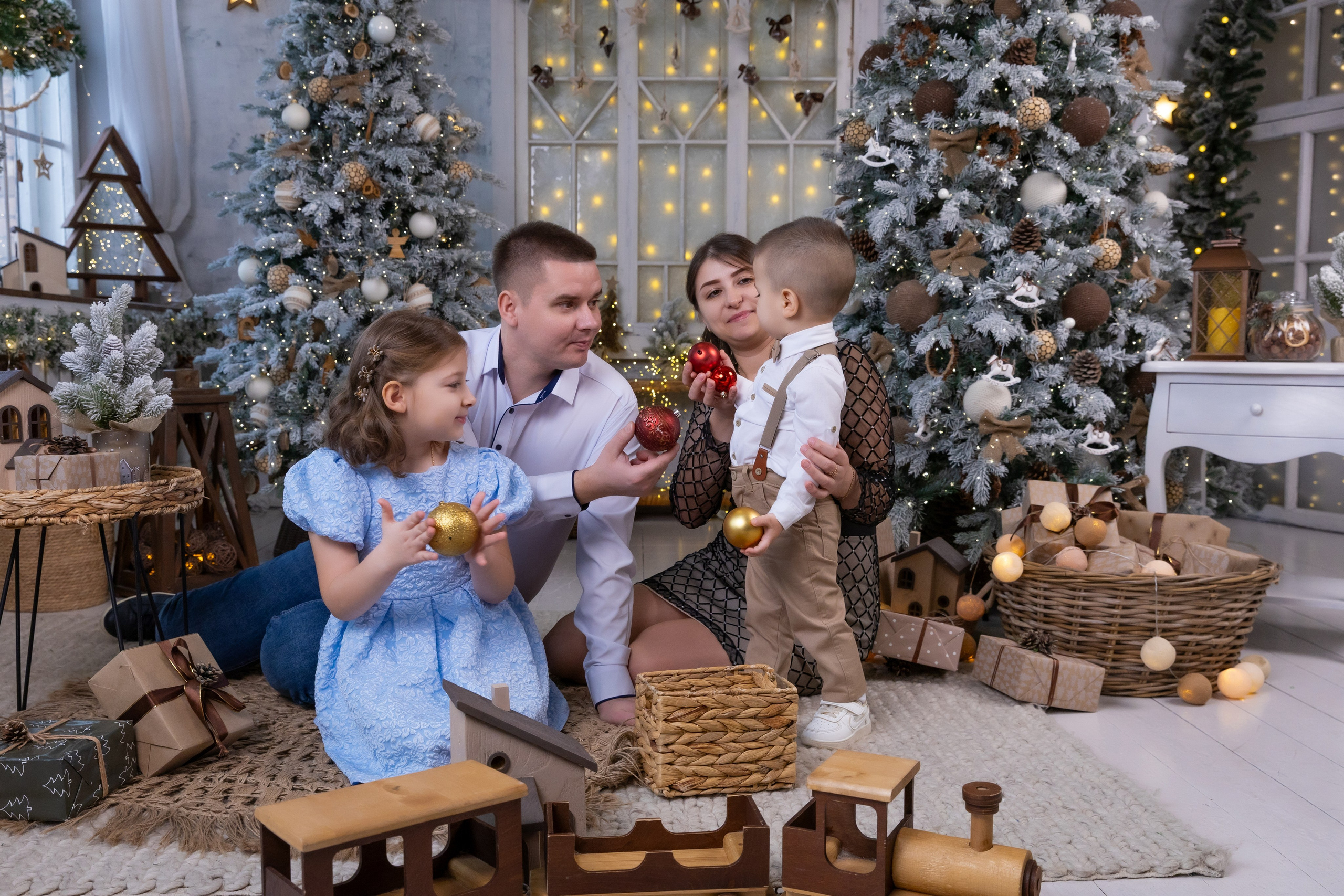СЕМЕЙНАЯ НОВОГОДНЯЯ. Фотограф в Москве и Стамбуле. Мастер сказочных фотографий