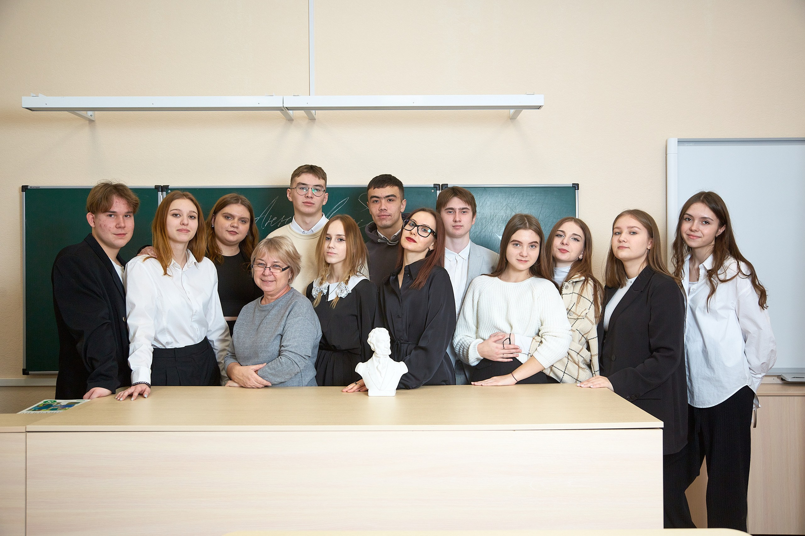 Отзывы о работе фотографа для школы и детского сада в Новосибирске. Выпускной альбом Новосибирск