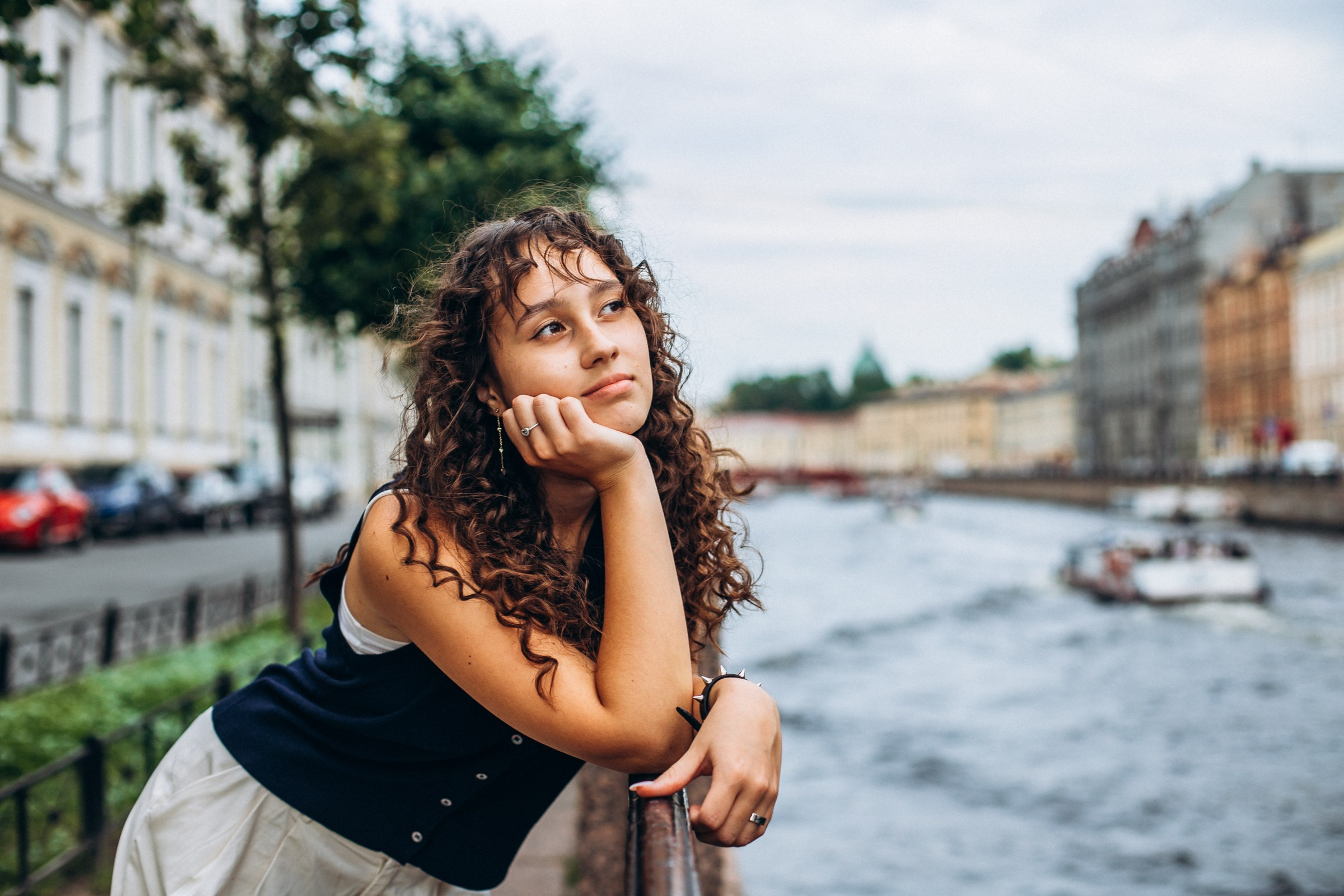 Алина в июле. Фотопрогулка в Петербурге. Индивидуальный и семейный фотограф в Санкт-Петербурге