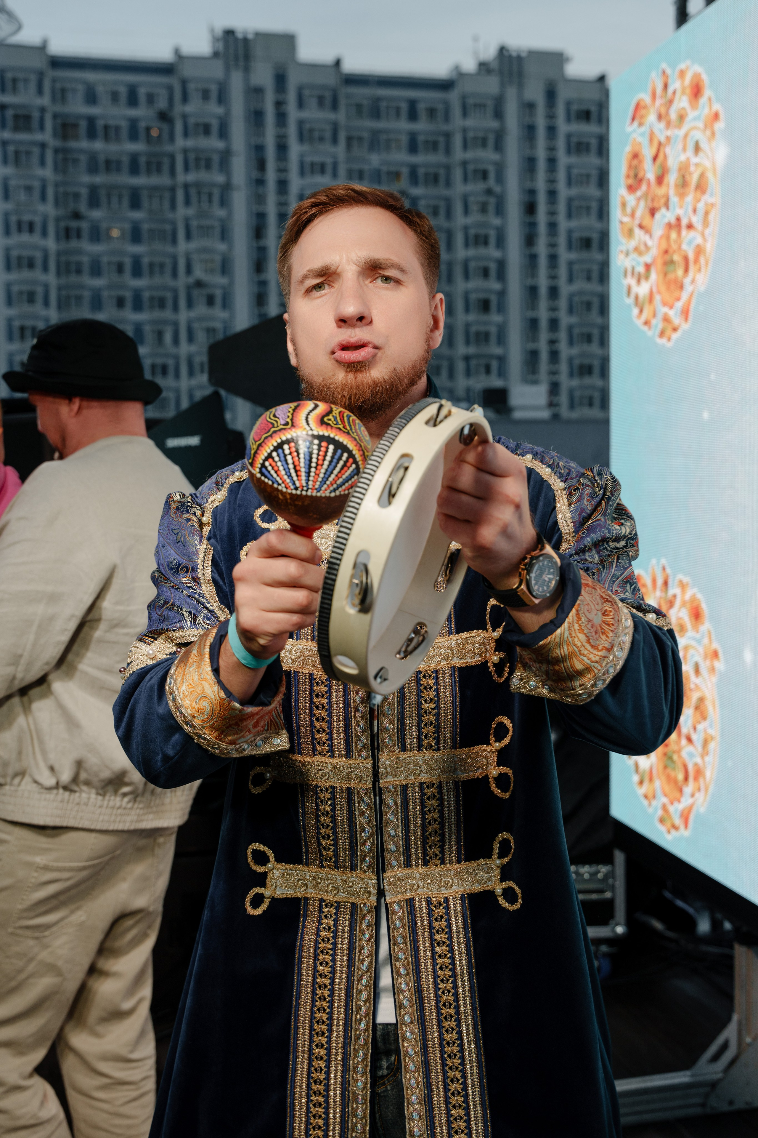 Репортажный фотограф на гендер пати в славянском стиле в Москве. Репортажный фотограф Москва Сергей Дружинин